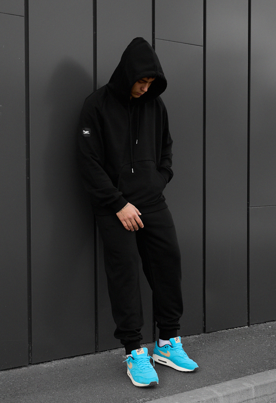 Dres Staff es black oversize