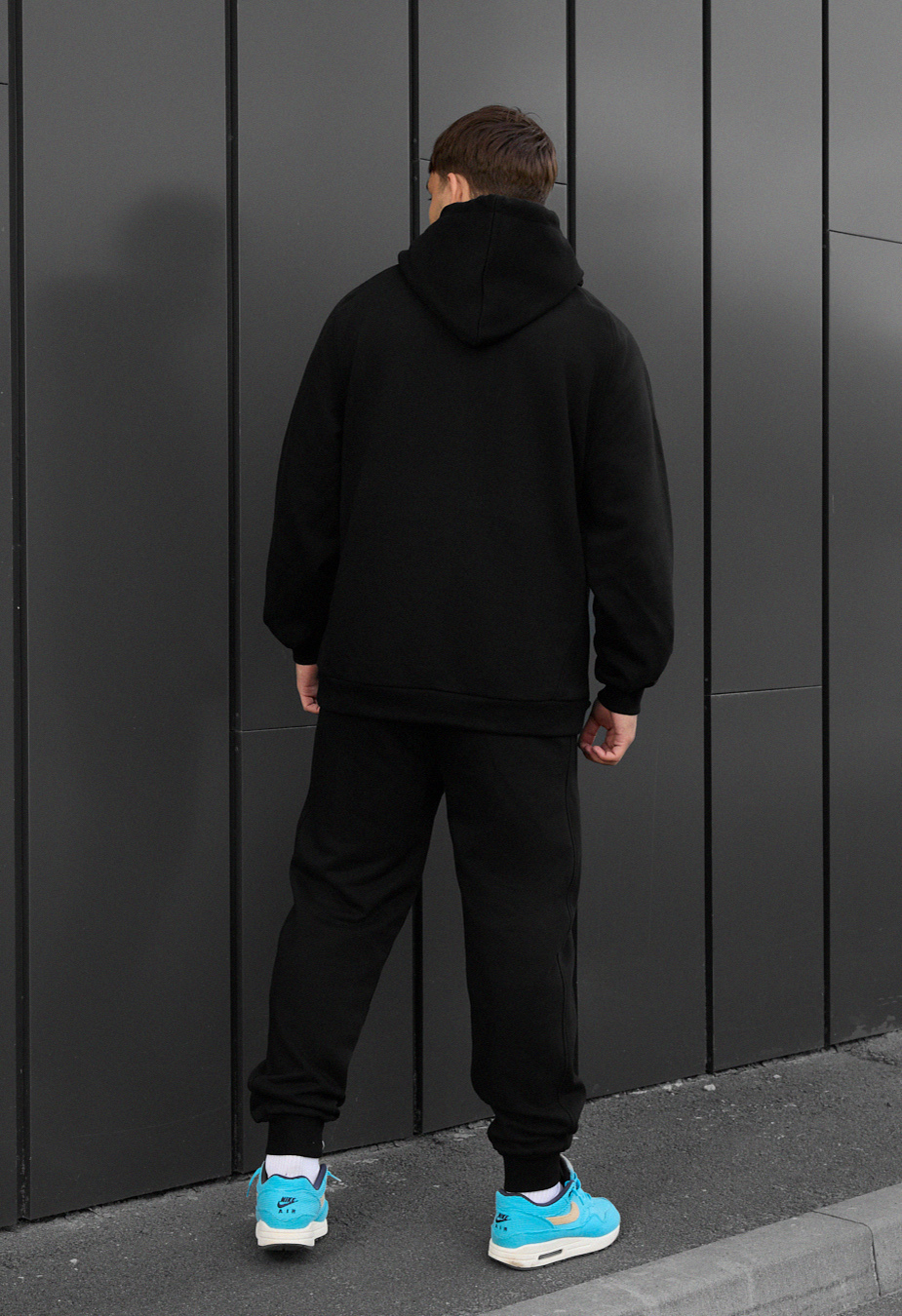 Dres Staff es black oversize