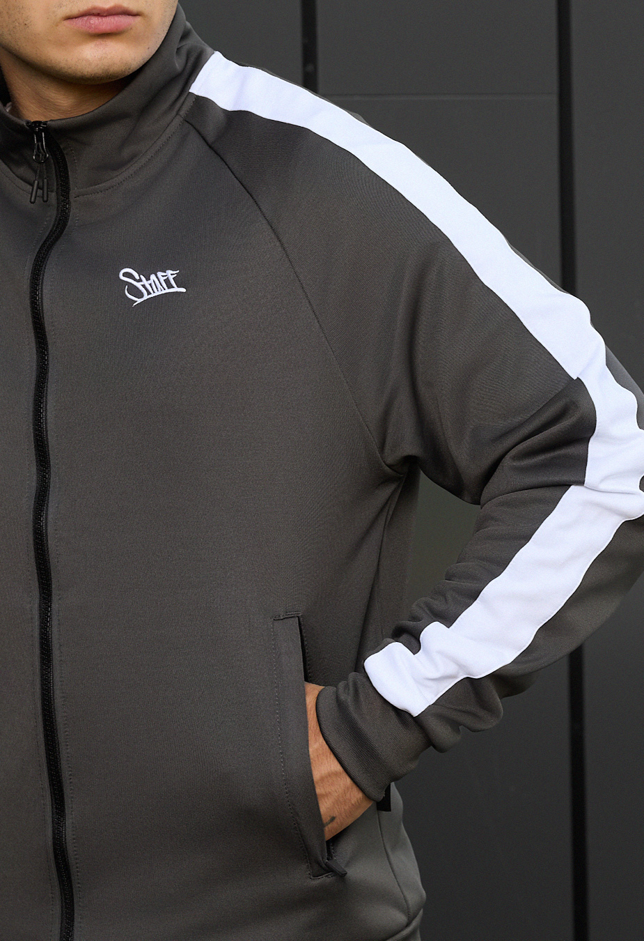 Olimpijka Staff logo stripes gray