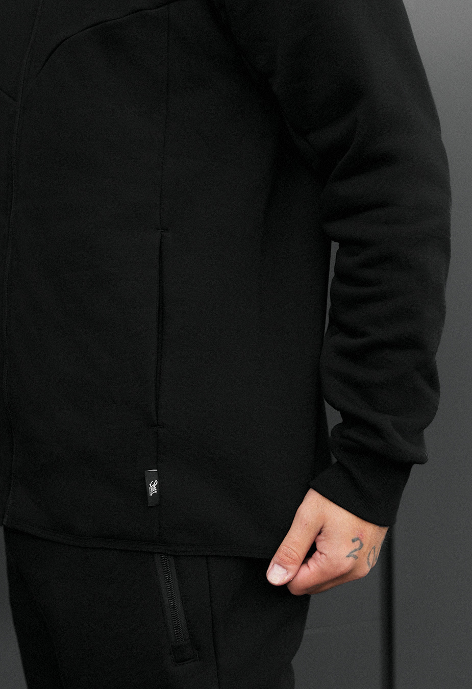Dres Staff ni gray fleece