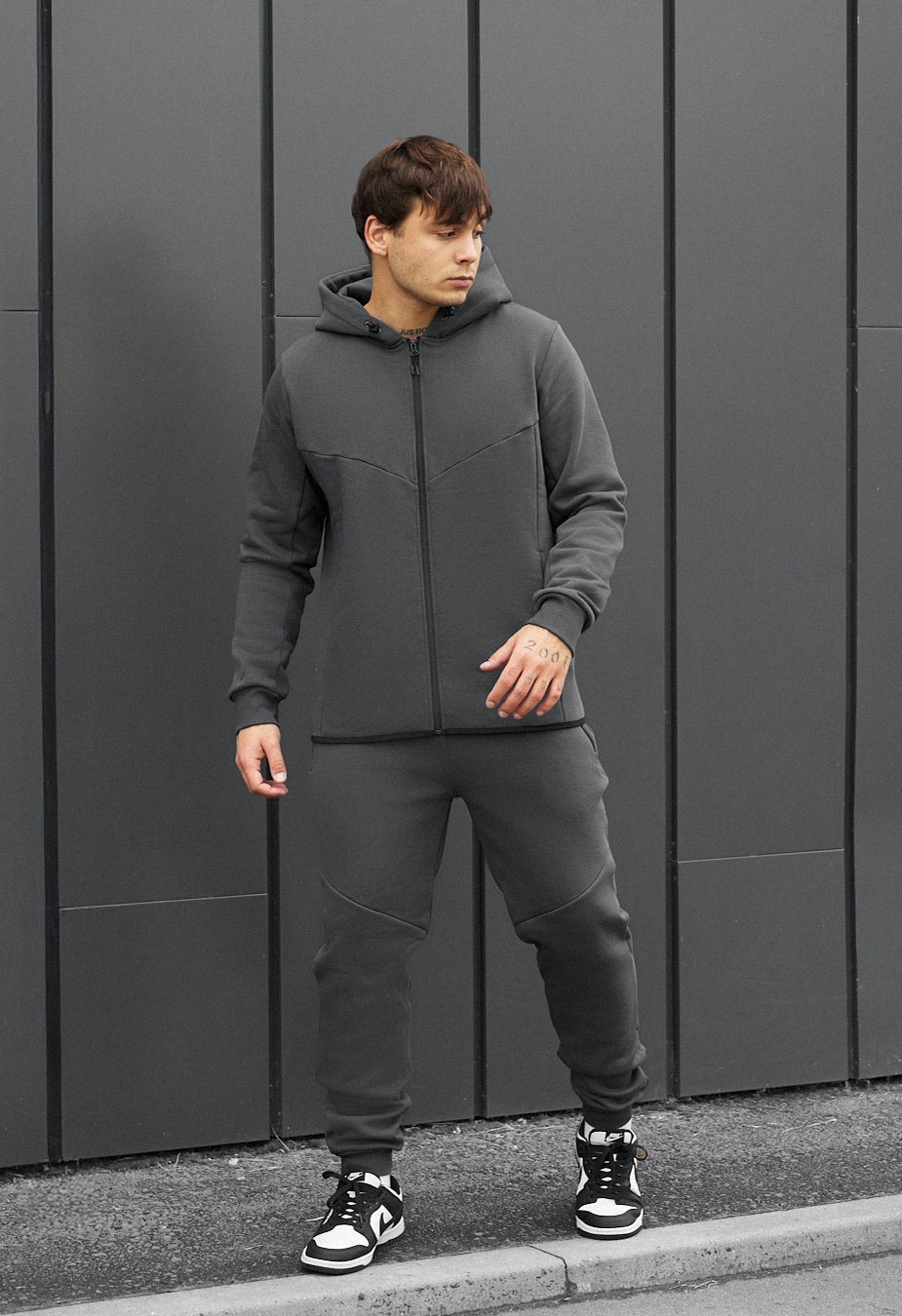 Dres Staff ni gray fleece