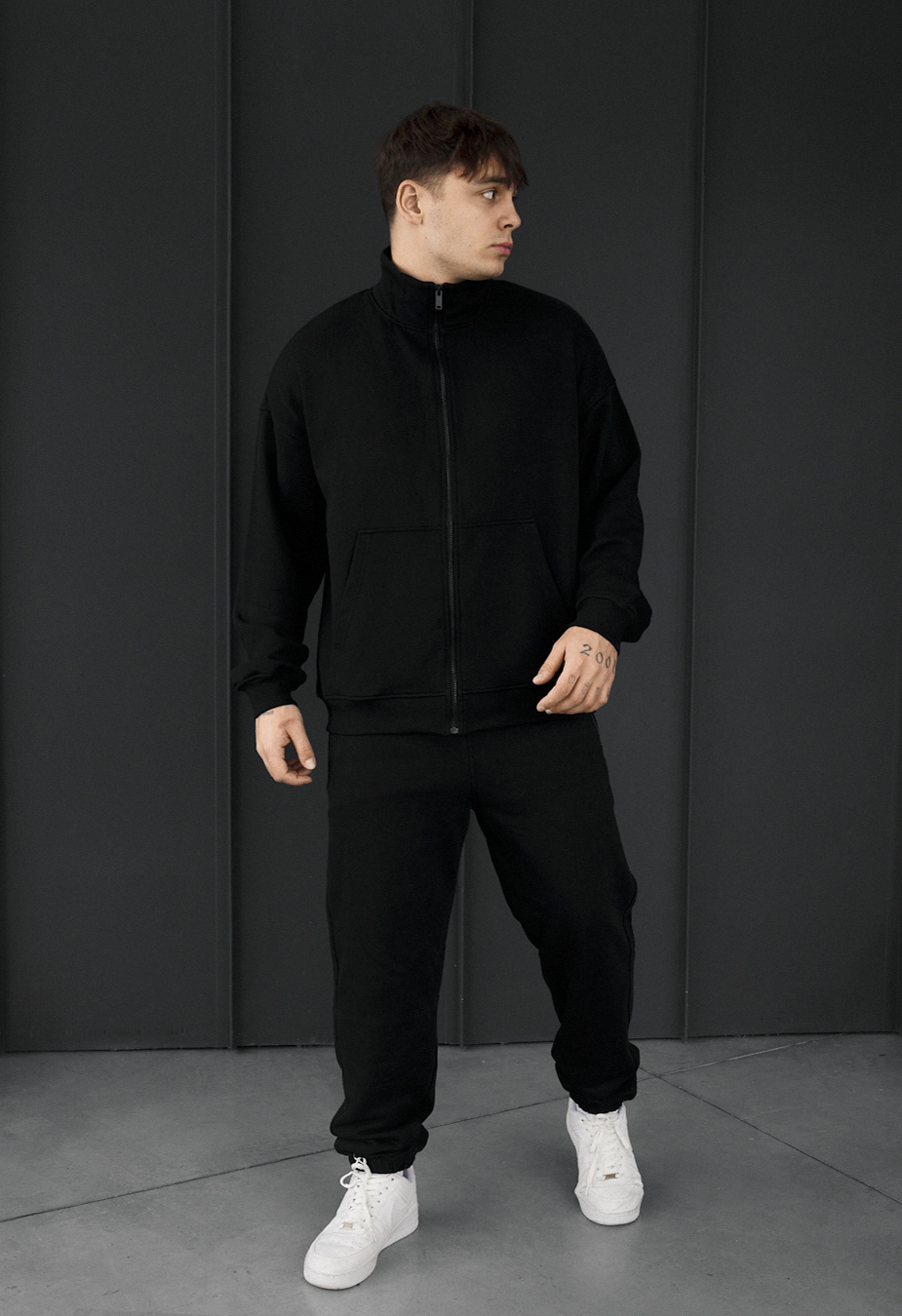 Dres Staff pa zip black oversize