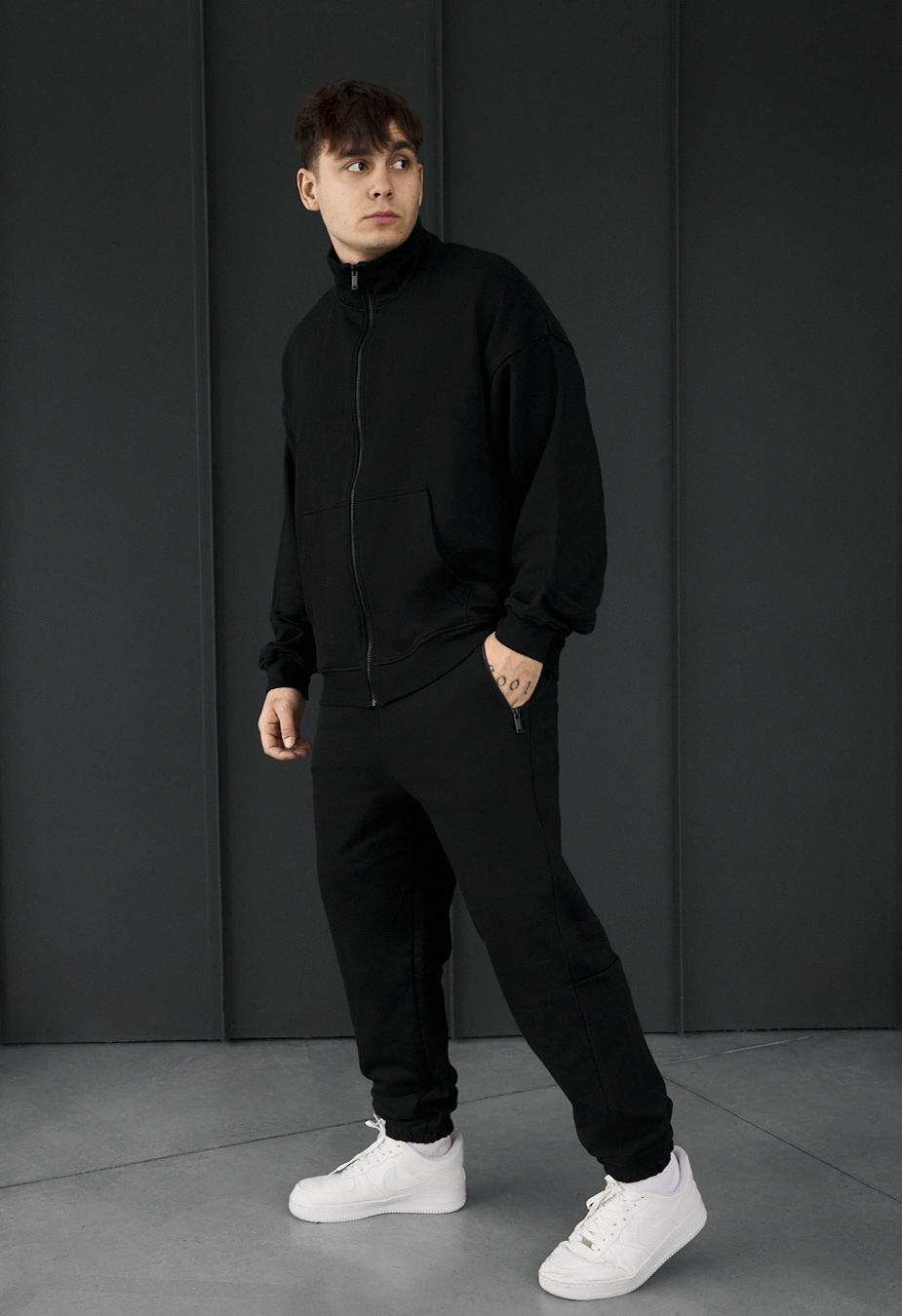 Dres Staff pa zip black oversize