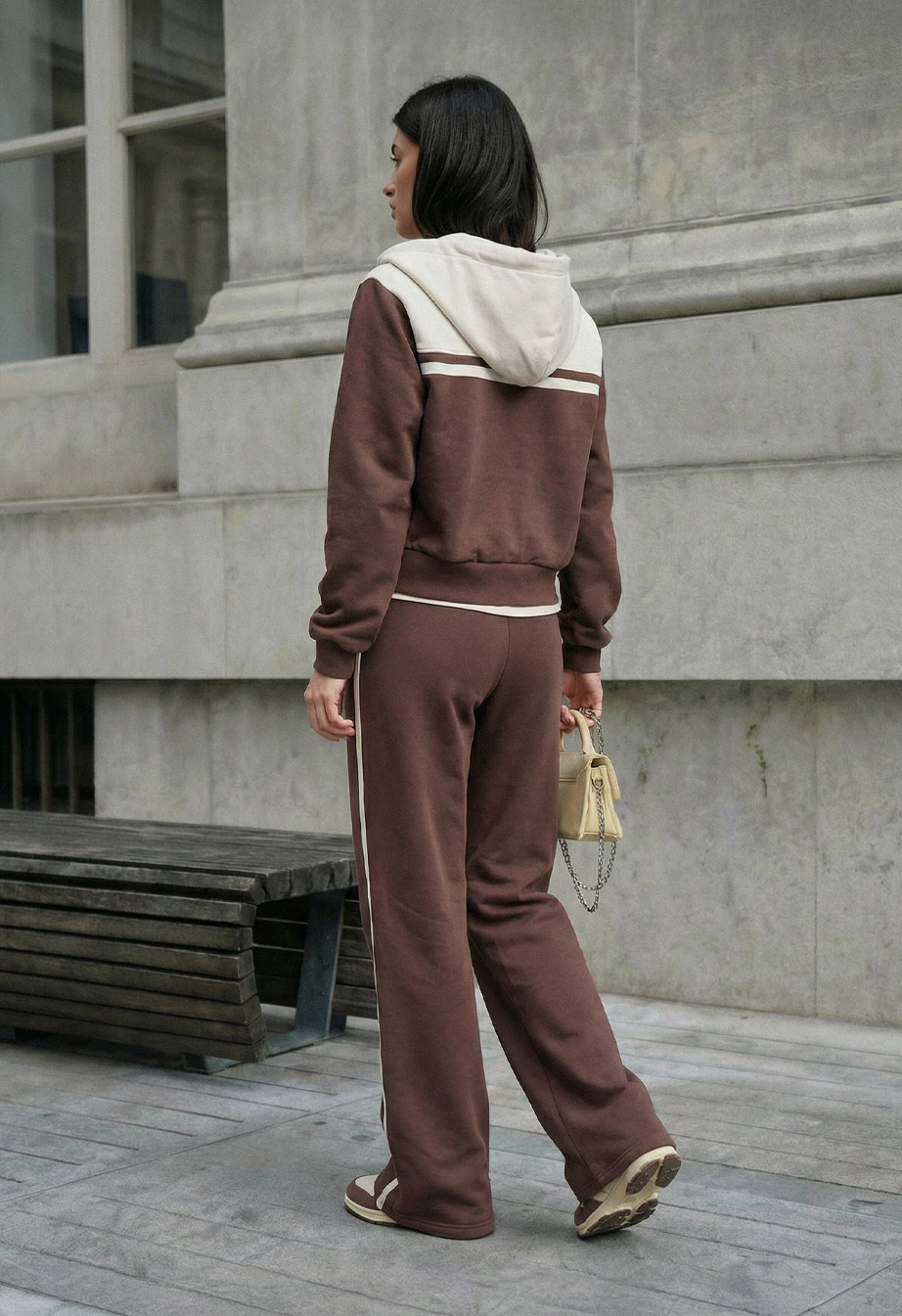 Dres Staff sa milk & brown