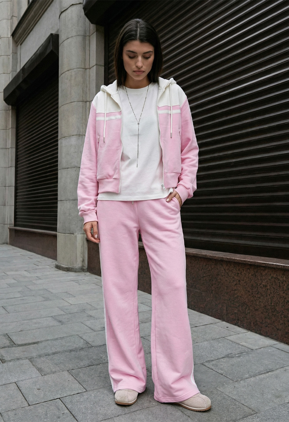 Dres Staff sa white & pink