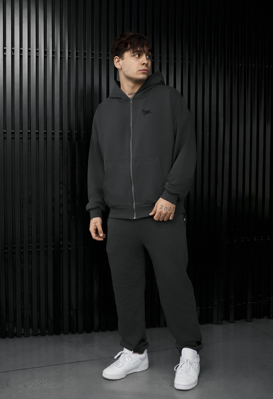 Dres Staff fin zip dark gray oversize