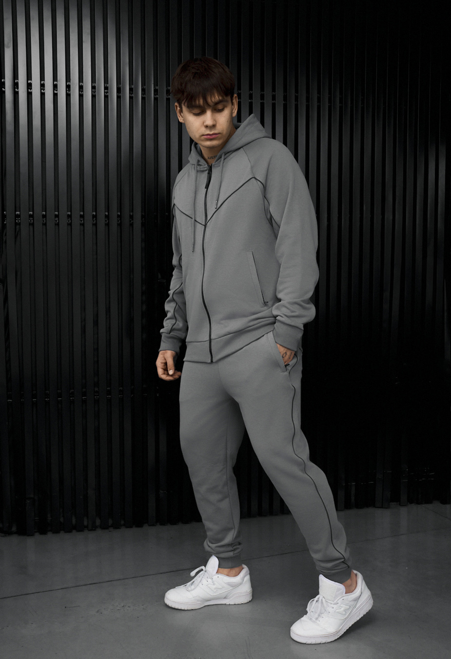 Dres Staff ar gray reflective