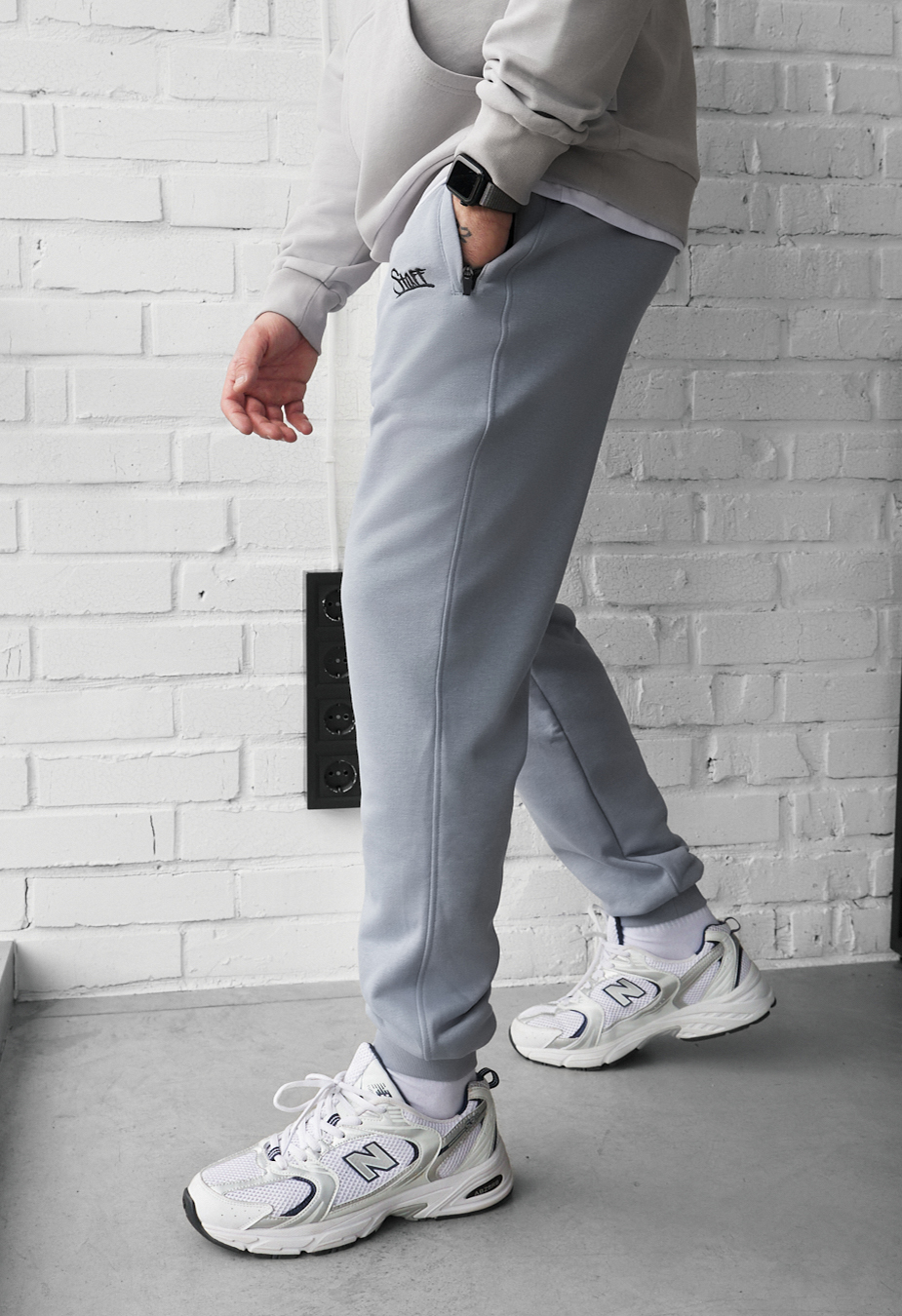 Spodnie dresowe Staff ho logo light gray