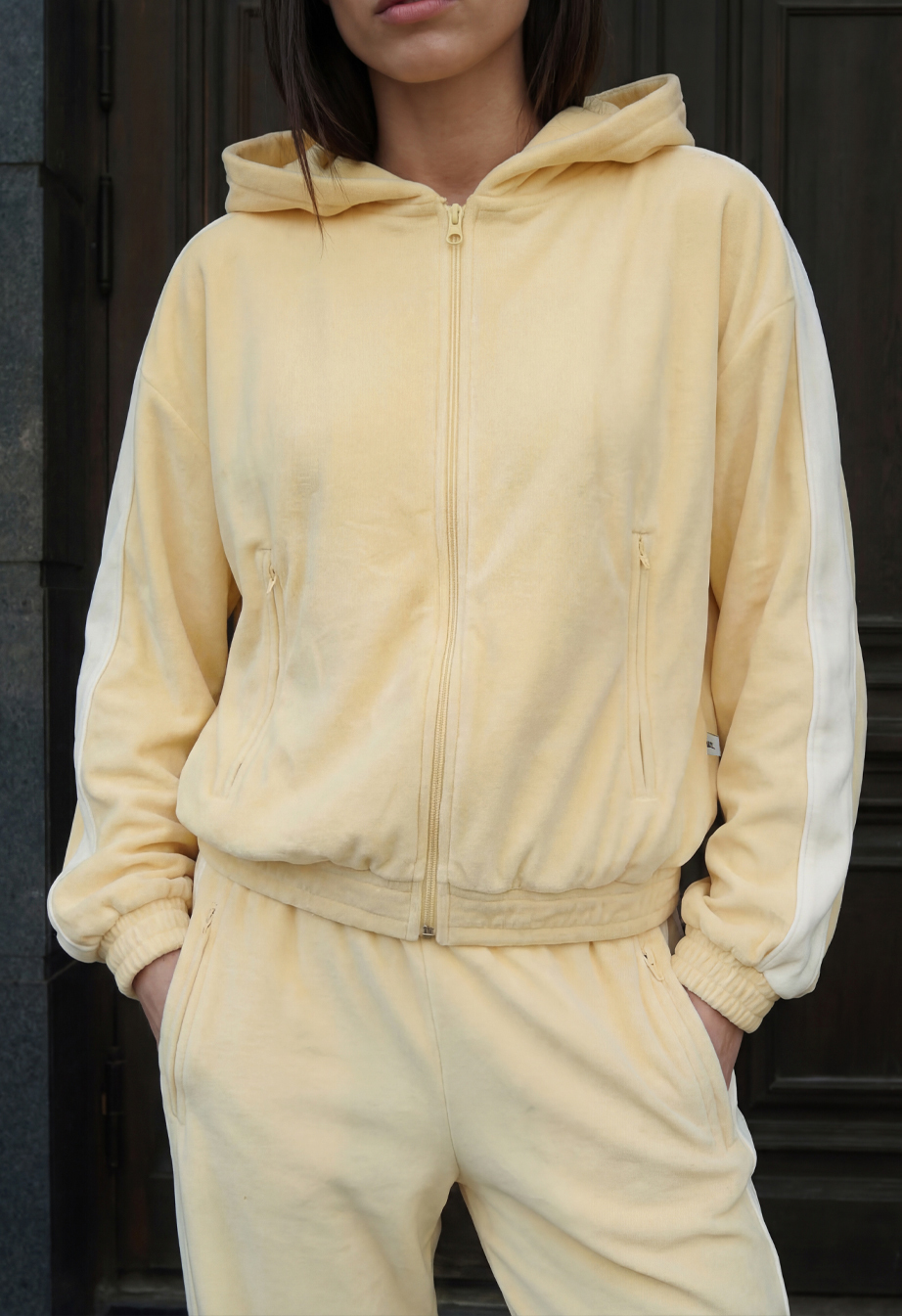 Dres Staff isa yellow & white oversize