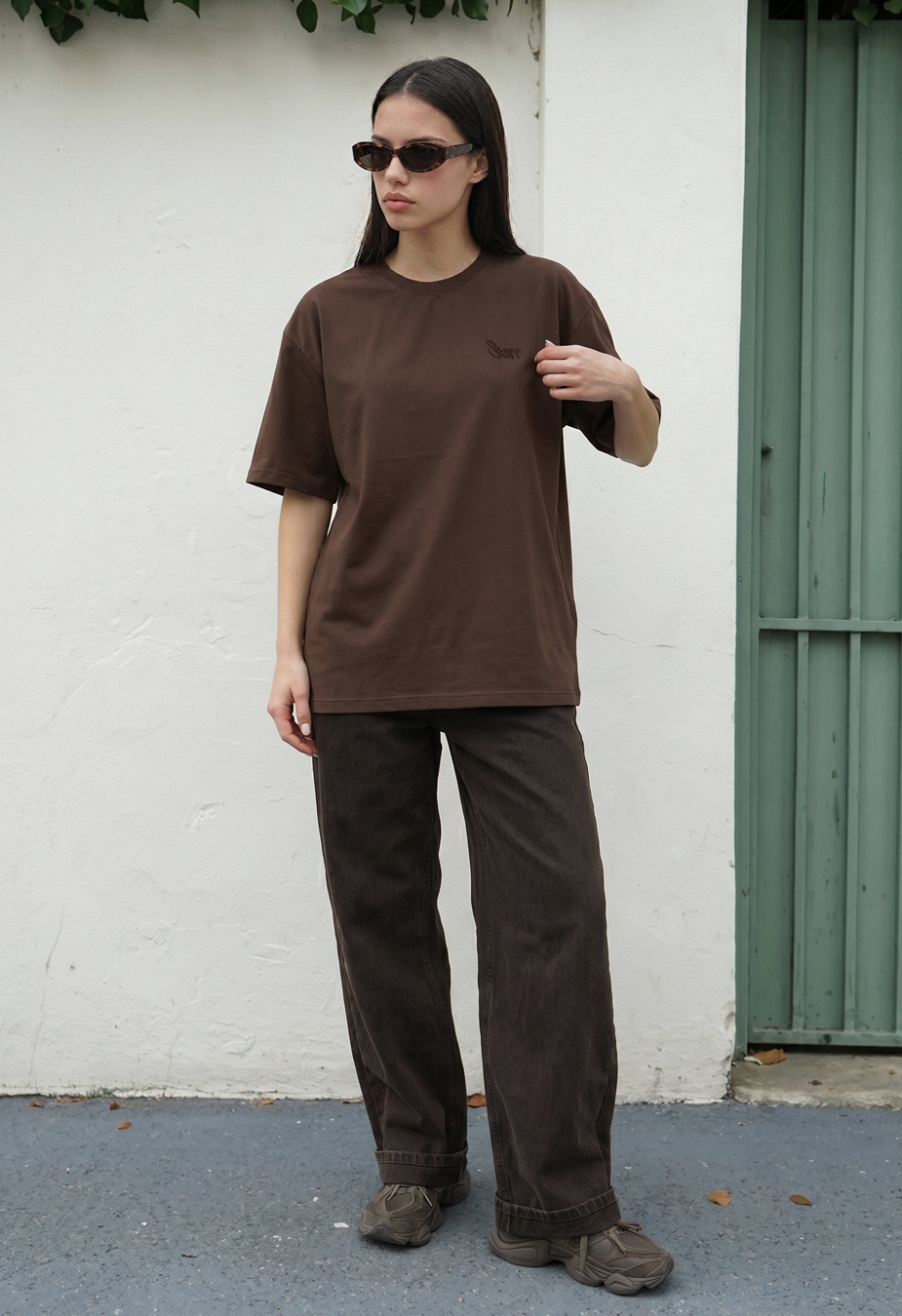 Koszulka Staff logo dark brown oversize