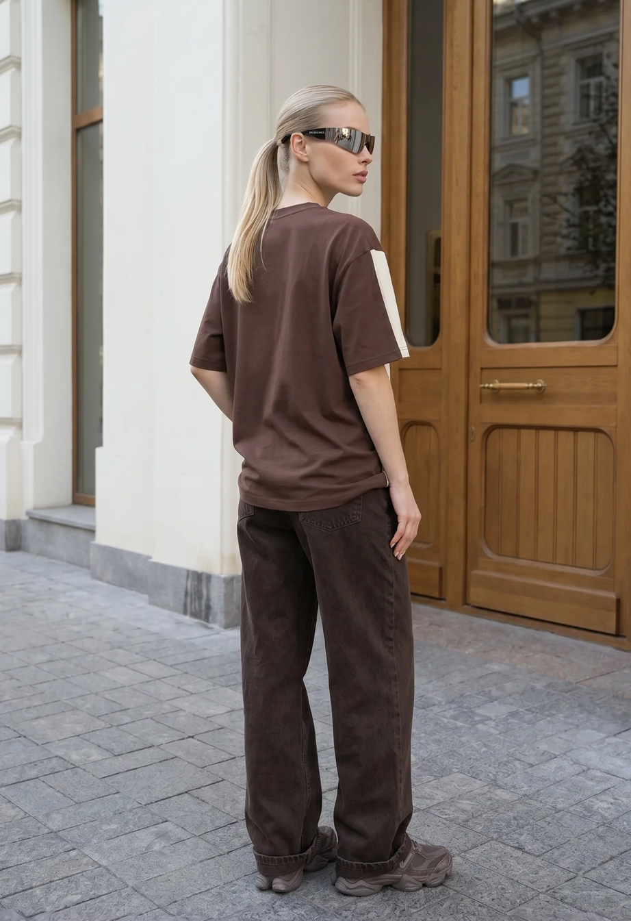 Koszulka Staff milk & dark brown oversize