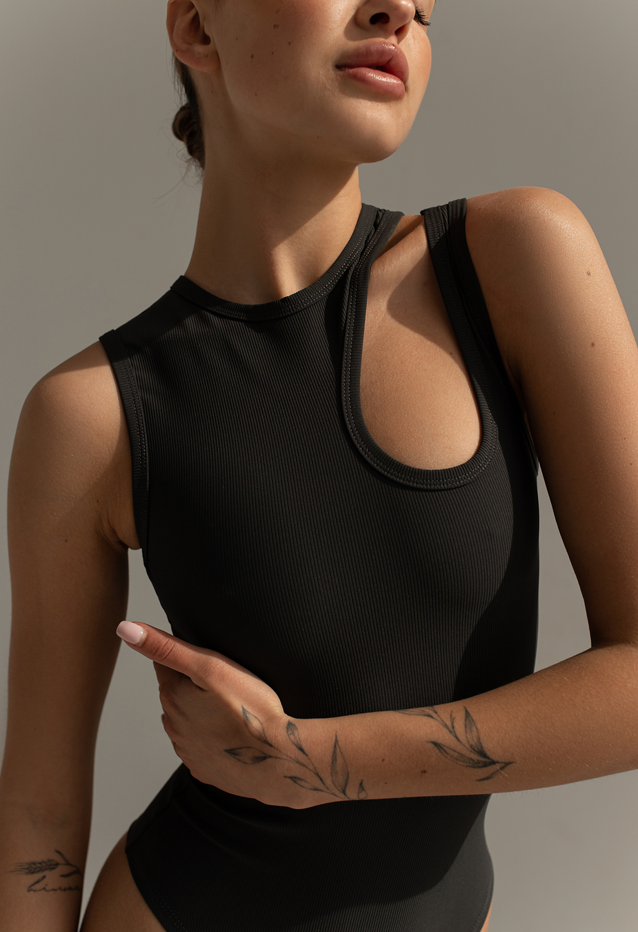 Body Staff lu dark gray