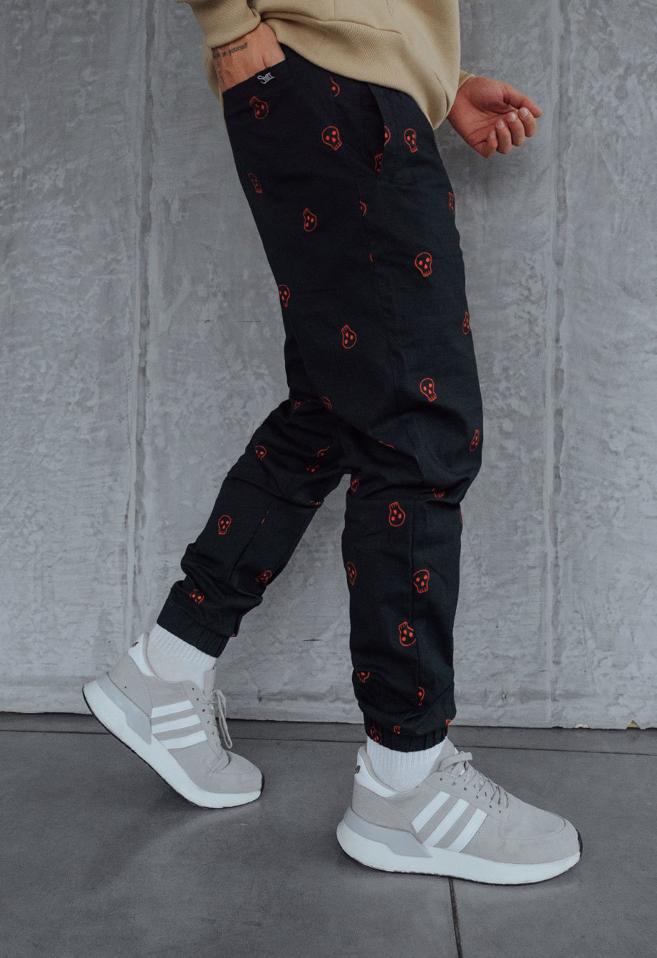 Joggery Staff skulls