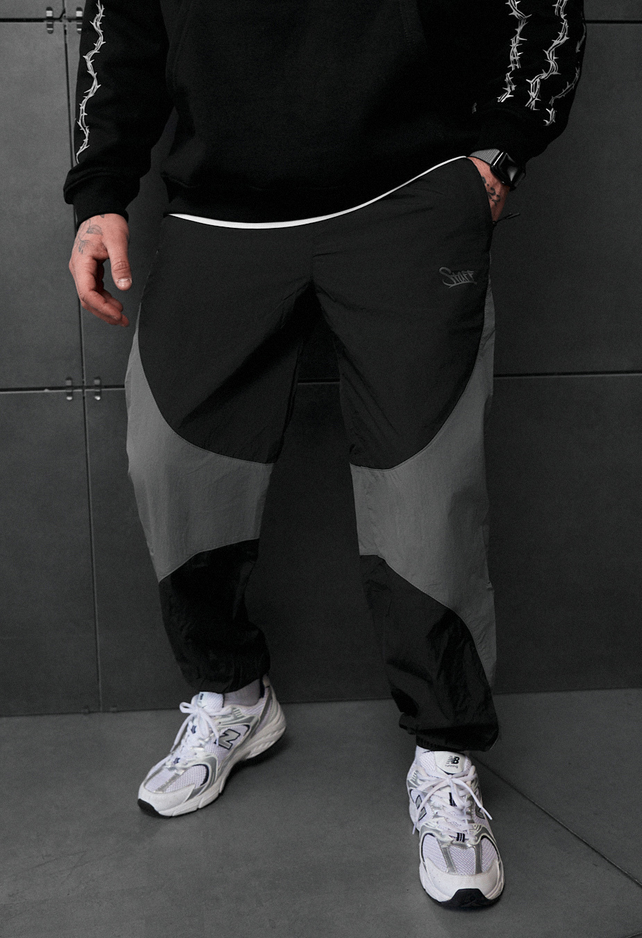 Joggery Staff goa logo gray & black