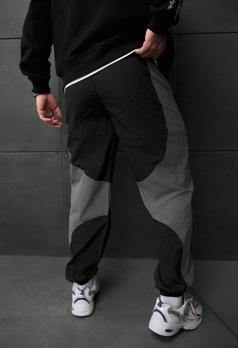 Joggery Staff goa logo gray & black