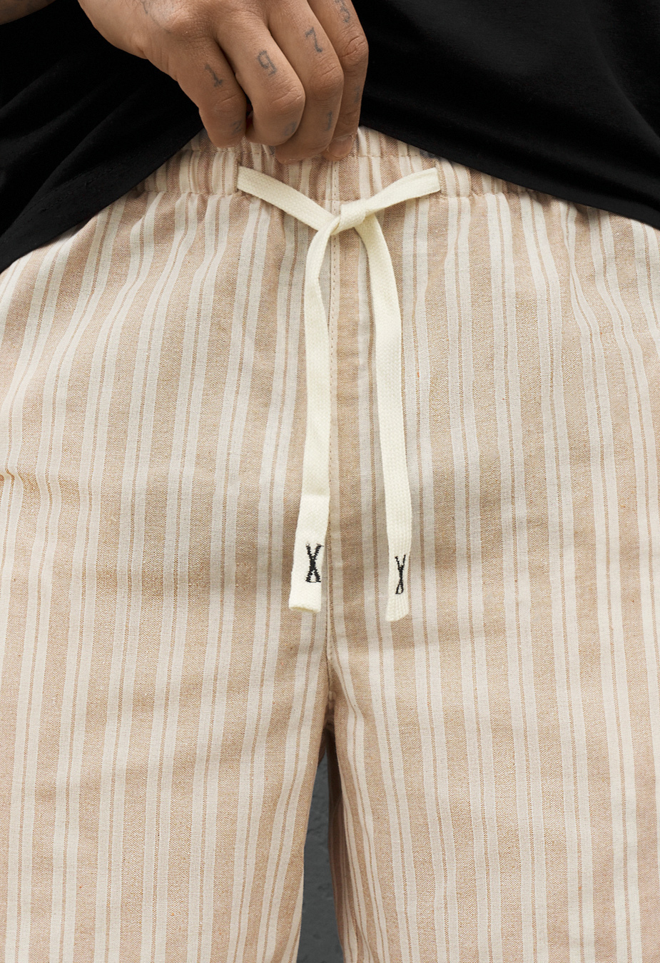 Spodenki Staff dt line beige & white