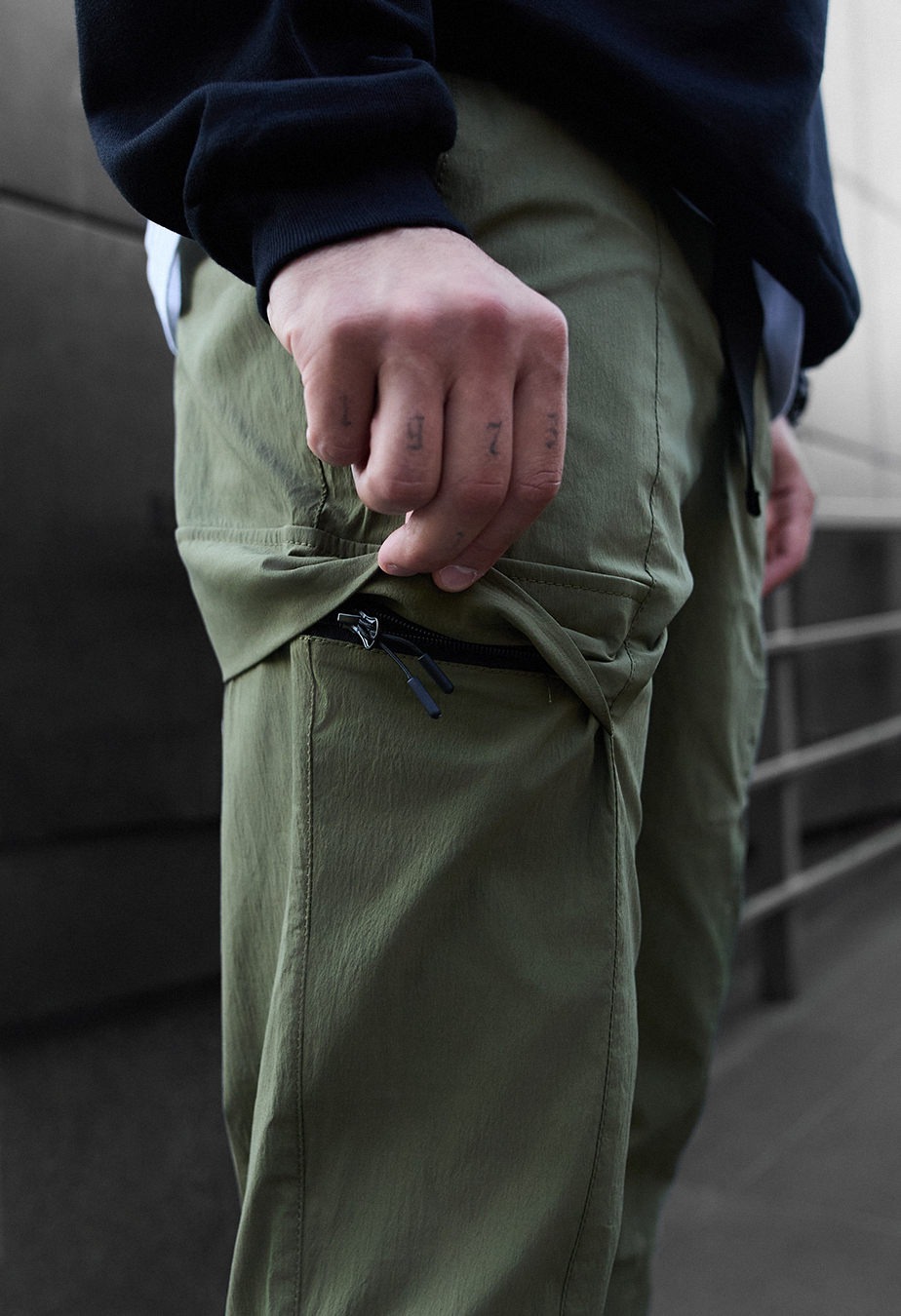 Spodnie Staff cargo pel khaki