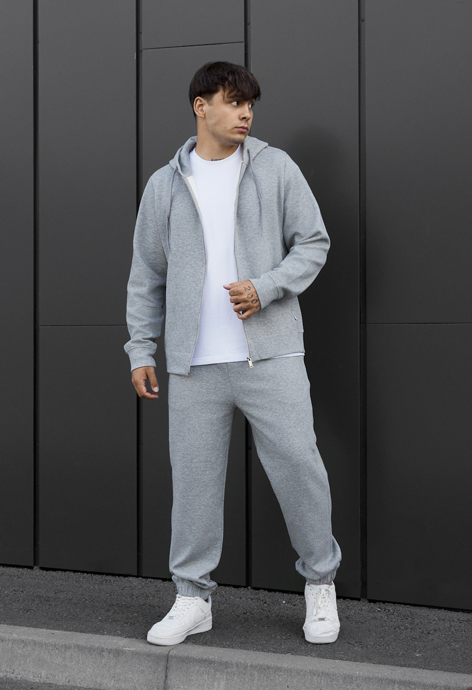 Dres Staff gam gray