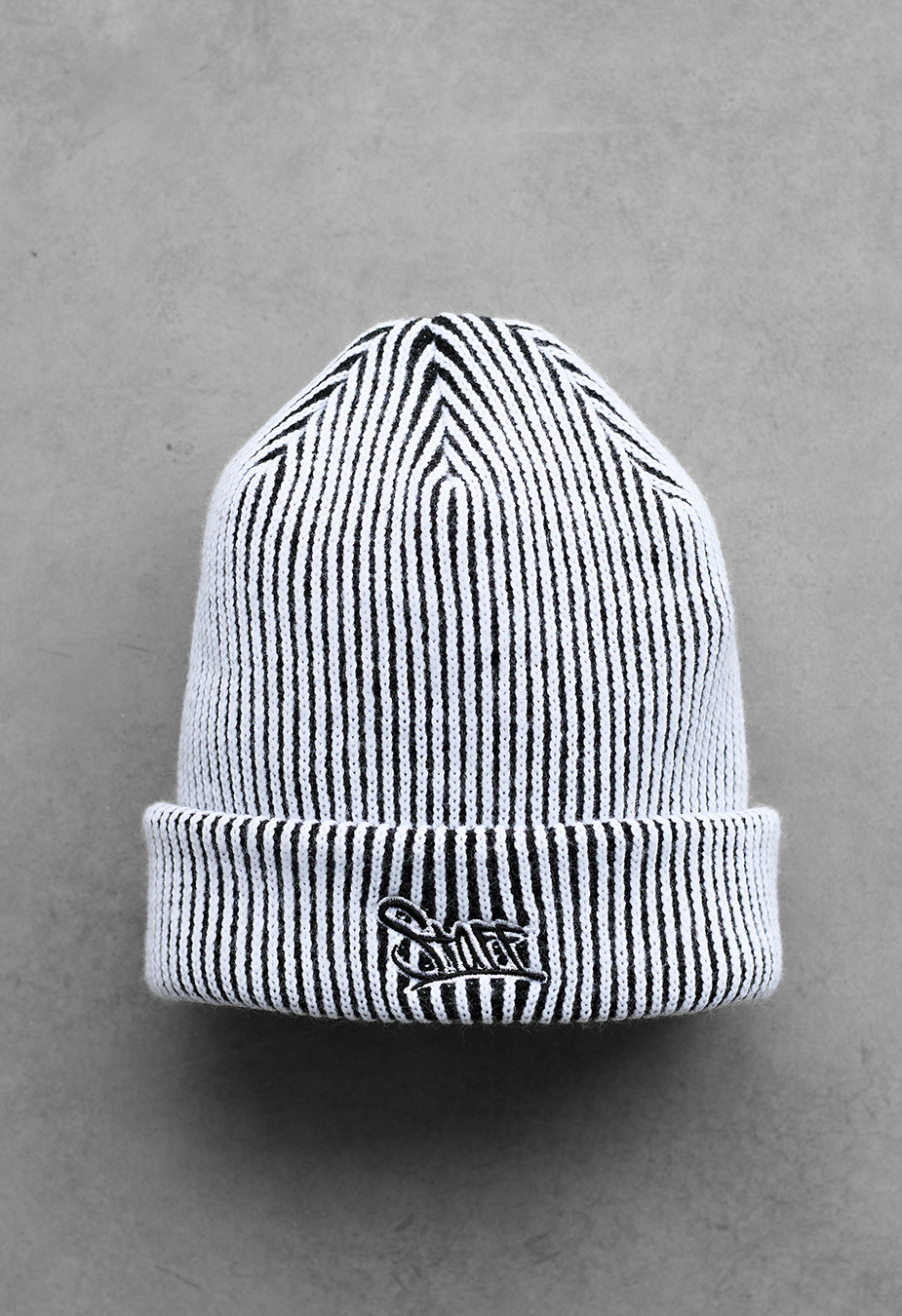 Czapka Staff white & black stripes logo