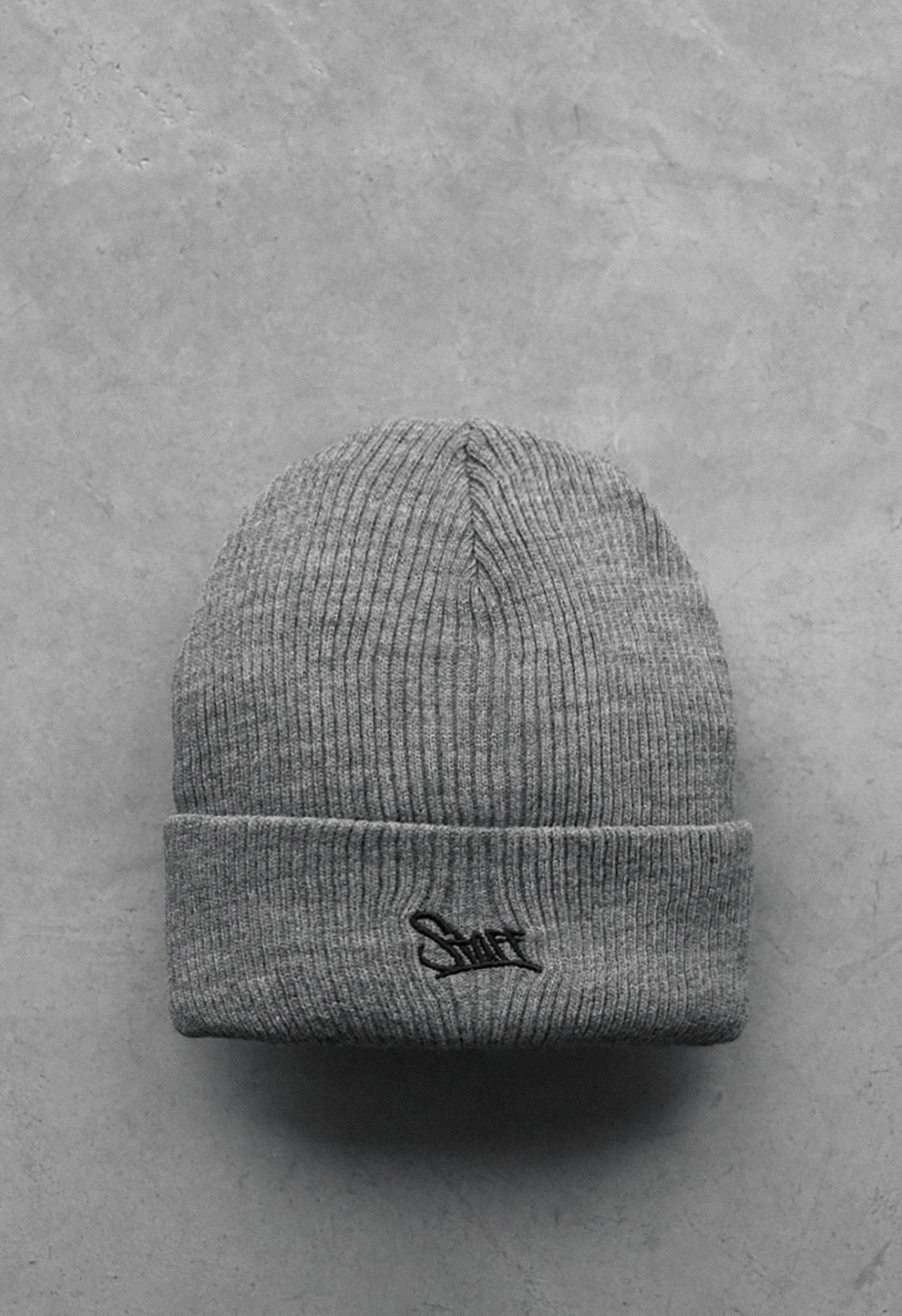 Czapka Staff 6 gray logo