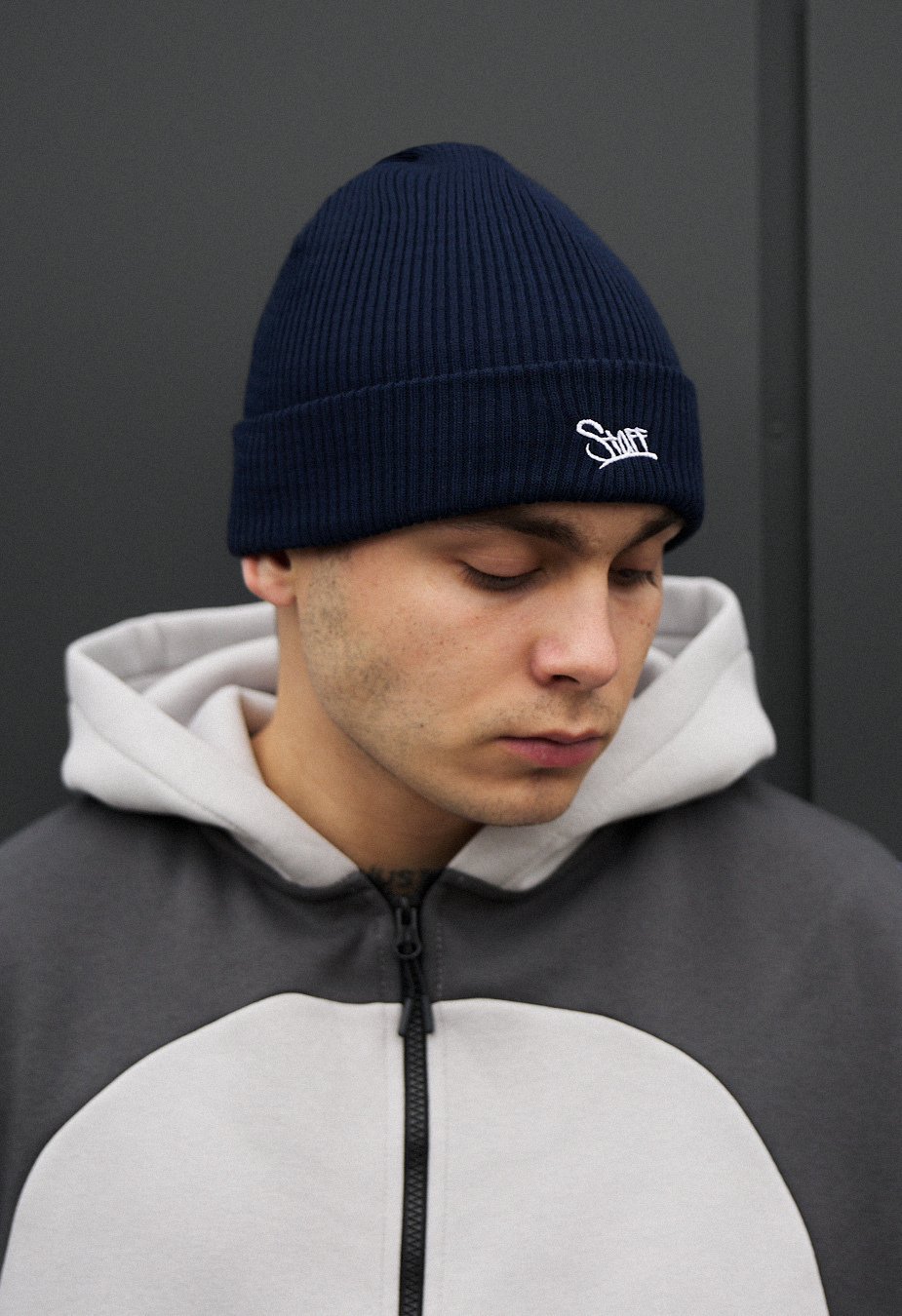 Czapka Staff 6 navy logo