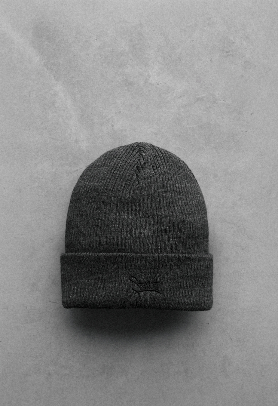 Czapka Staff 6 graphite logo