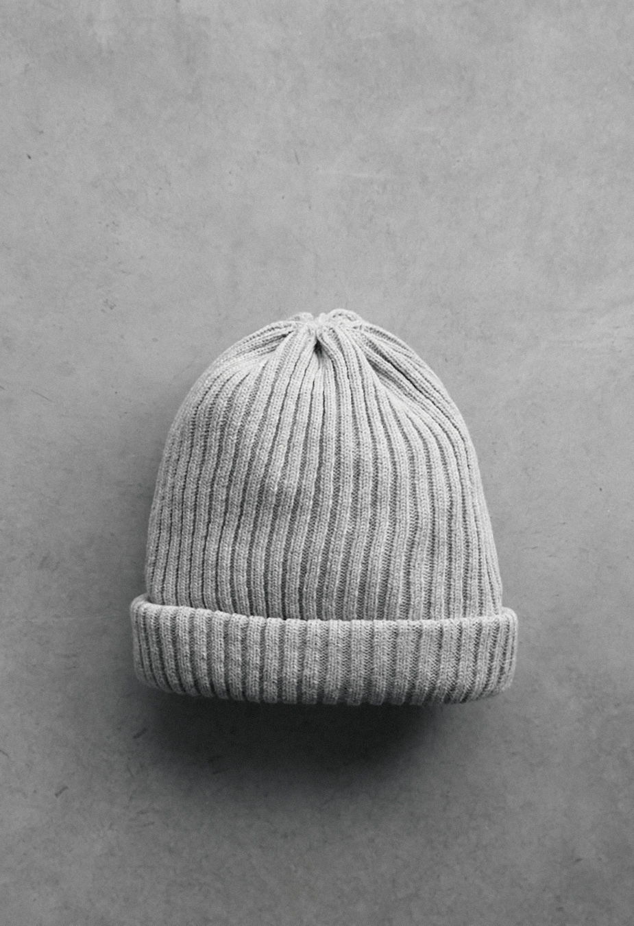 Czapka Staff 10 long light gray