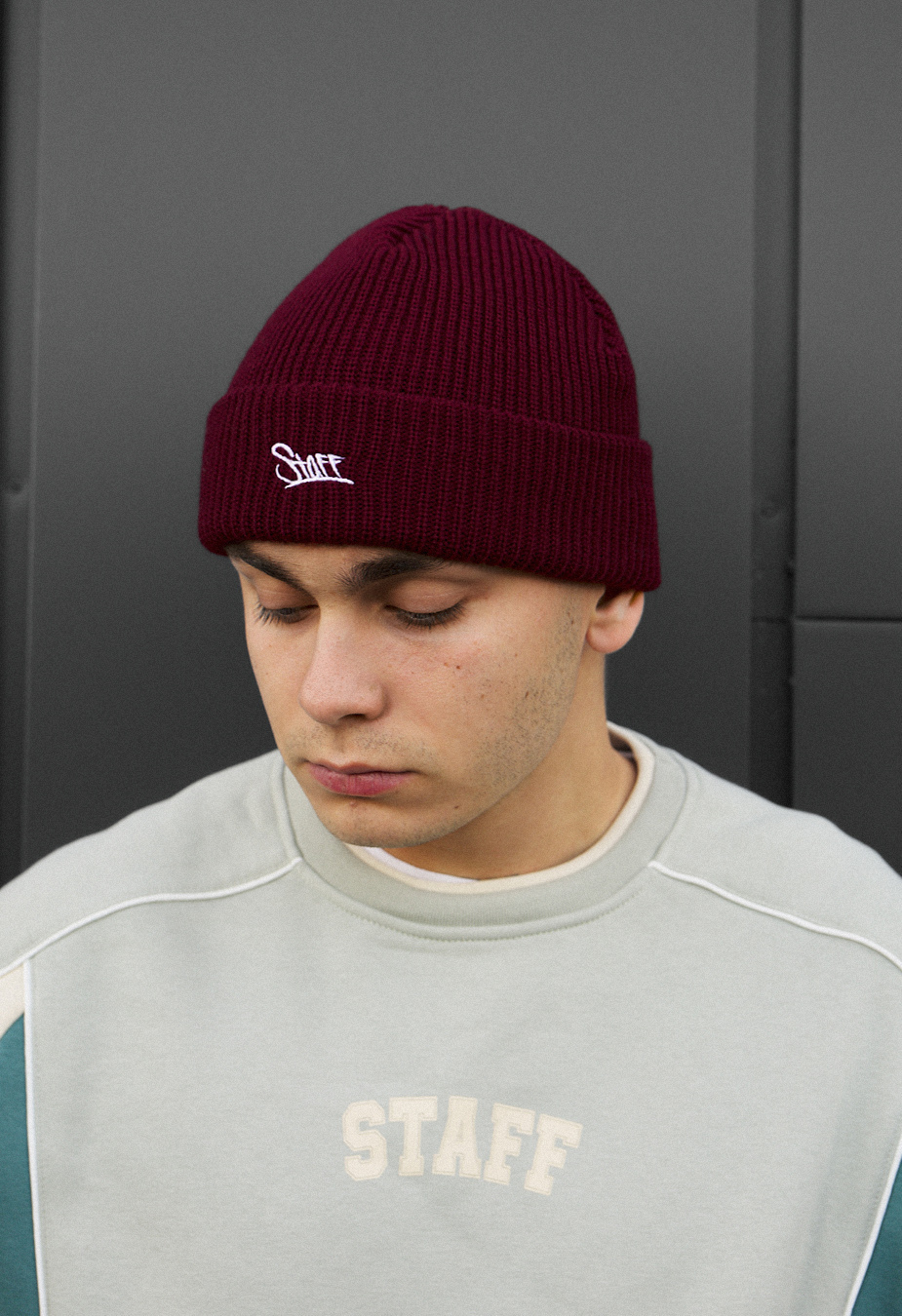 Czapka Staff 12 logo bordo