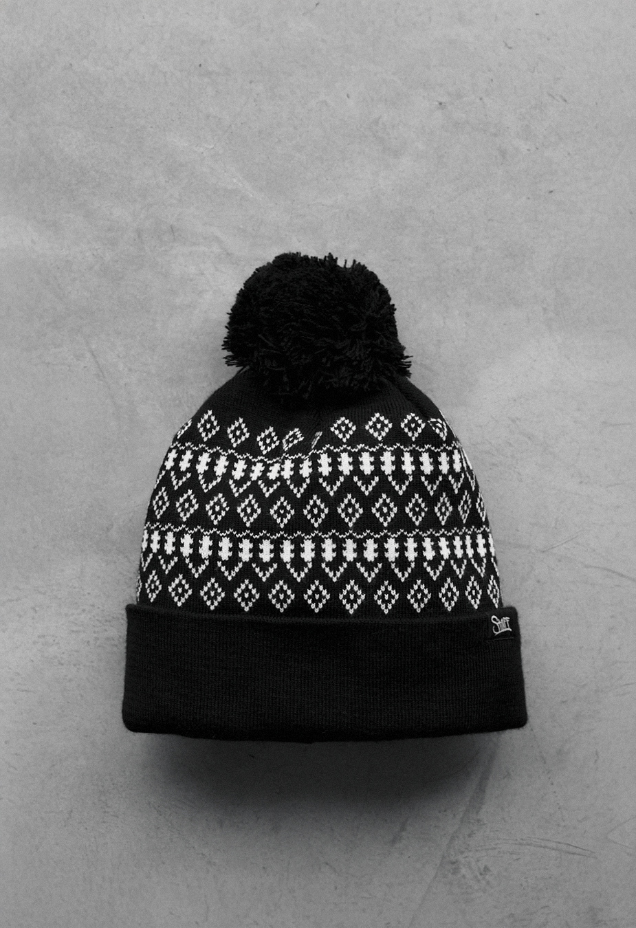 Czapka Staff black & white pattern pompon