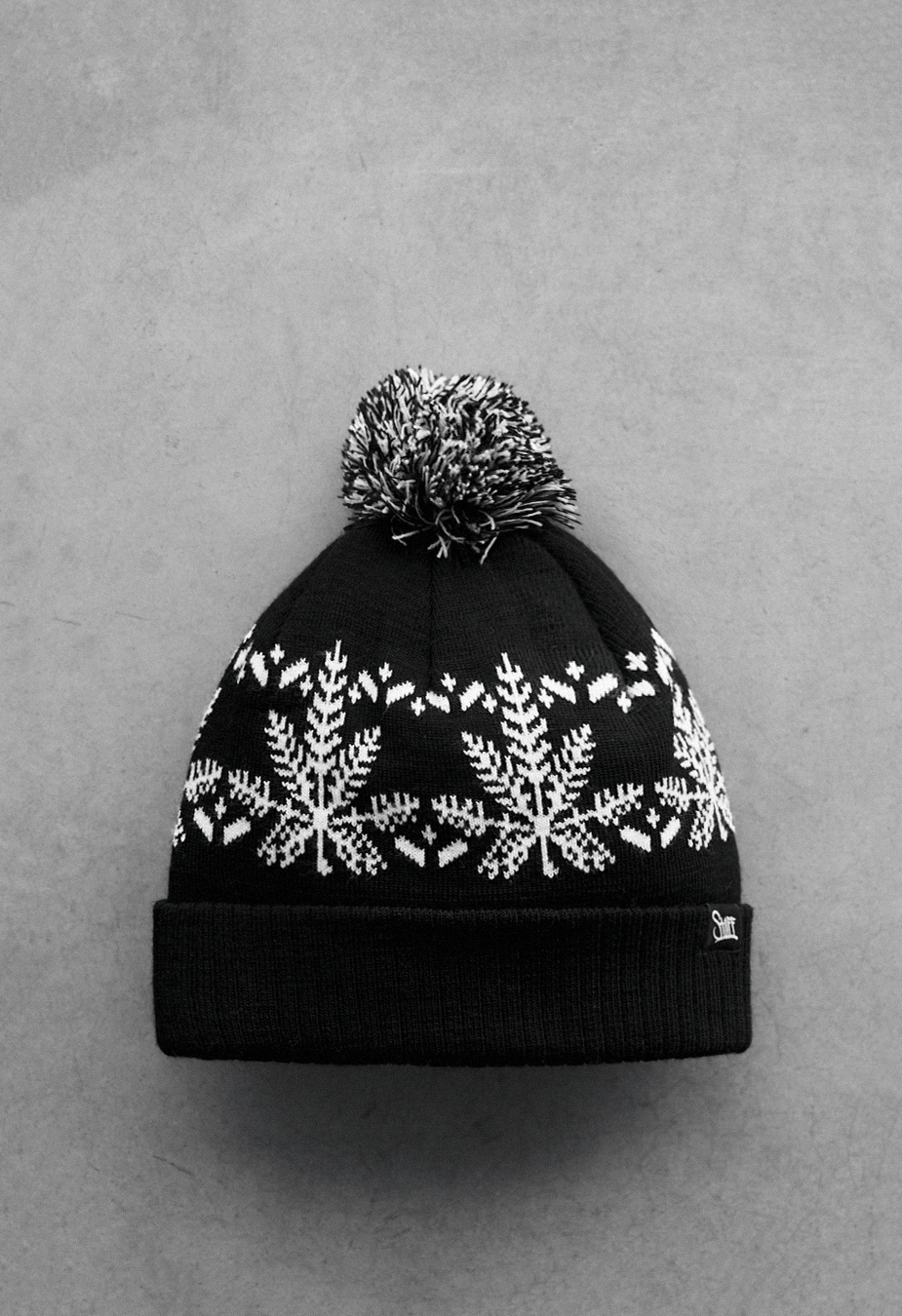 Czapka Staff snowflake pompon