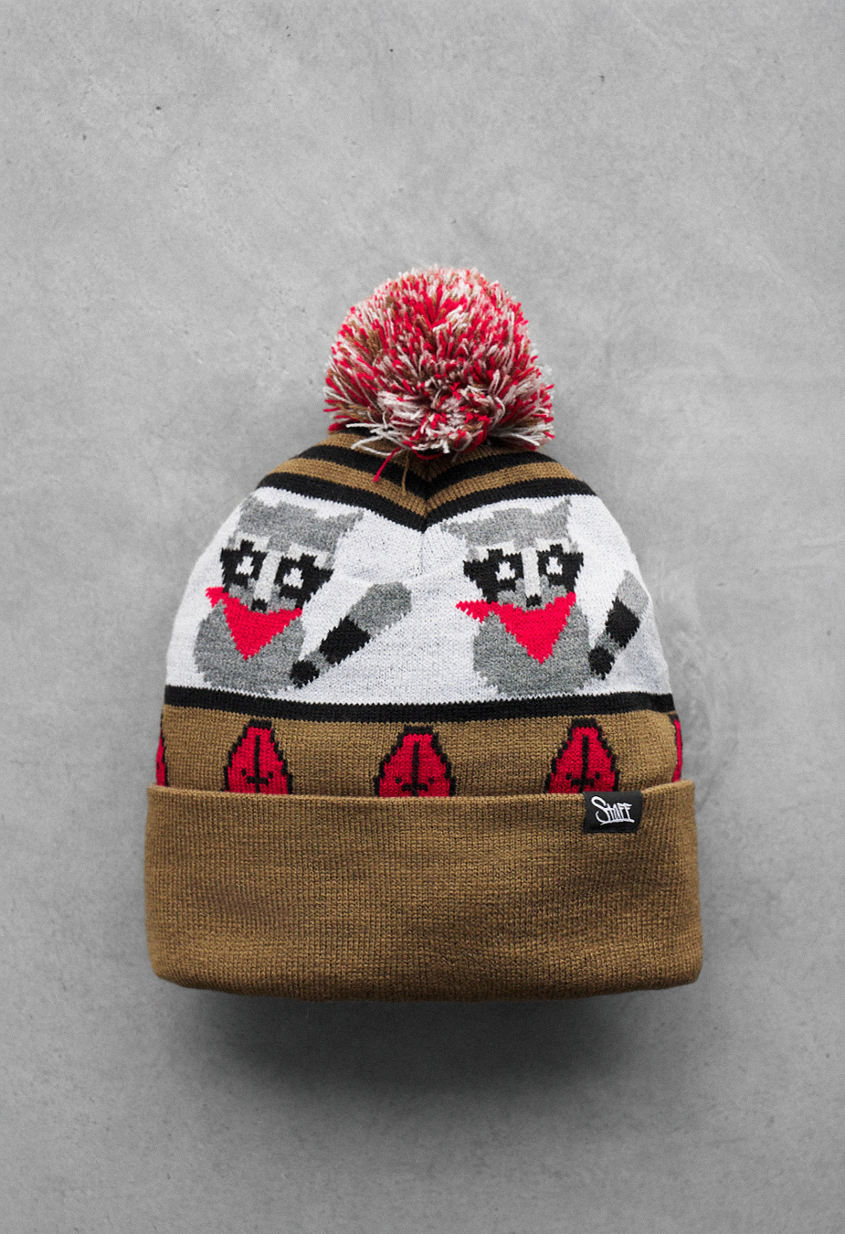 Czapka Staff raccoon pompon