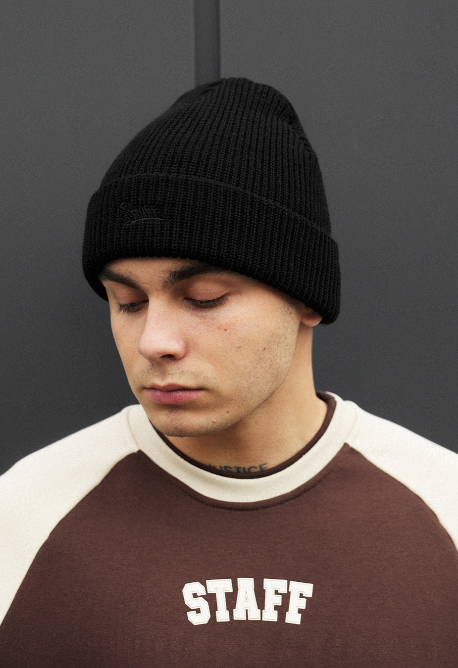 Czapka Staff 14 black logo