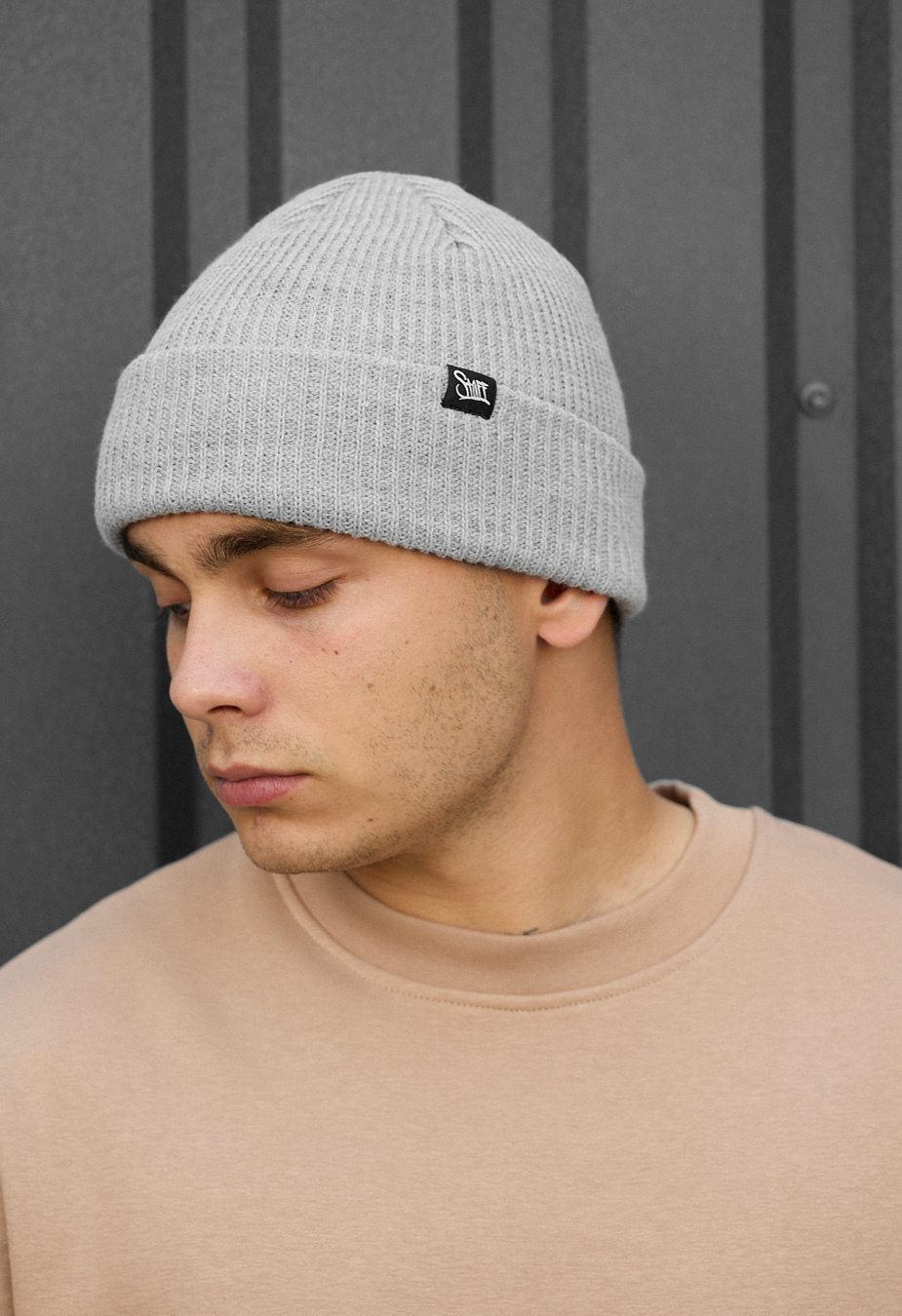 Czapka Staff b2 light gray