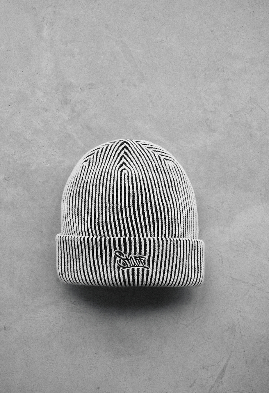 Czapka Staff white & black stripes logo