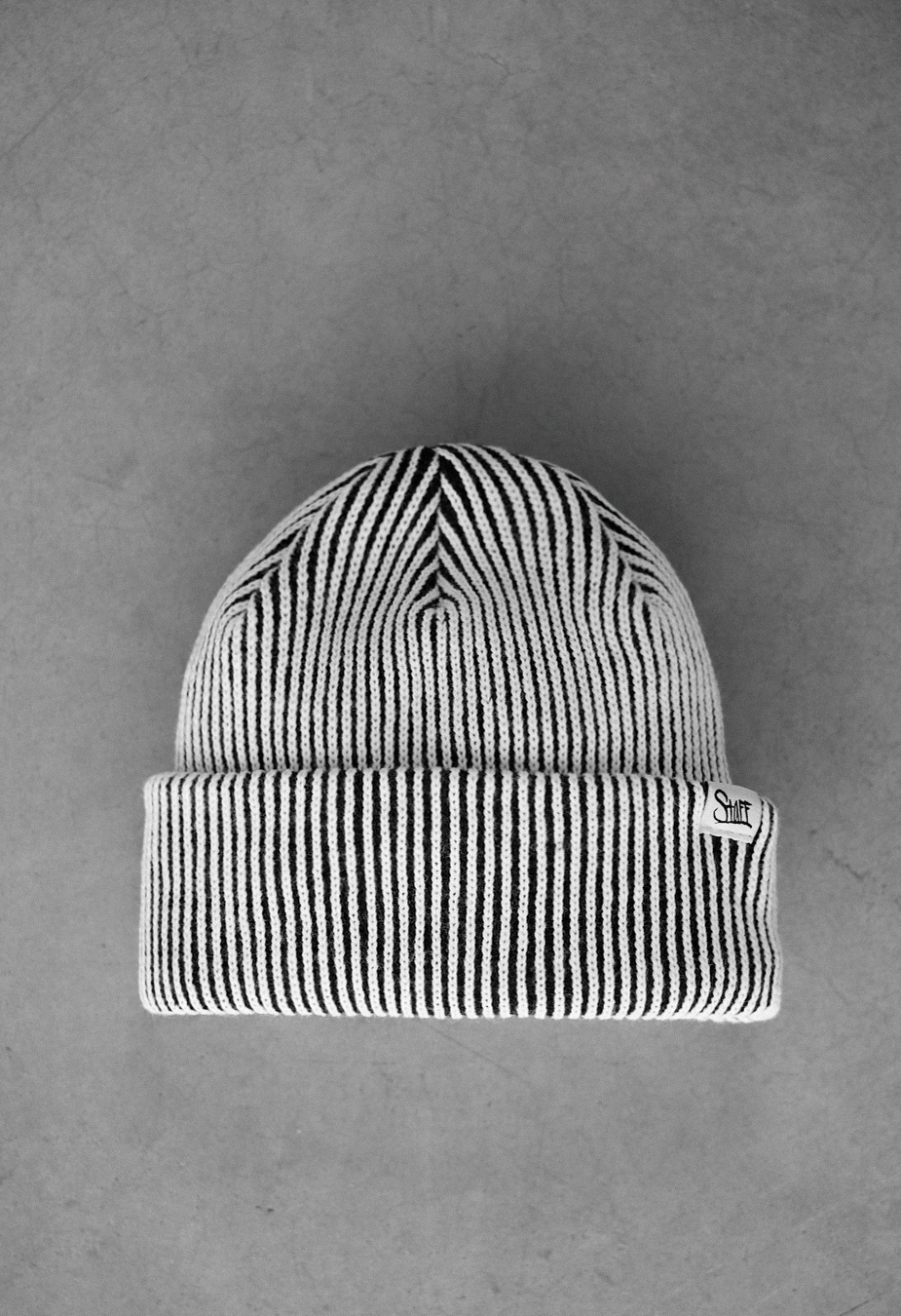 Czapka Staff white & black stripes