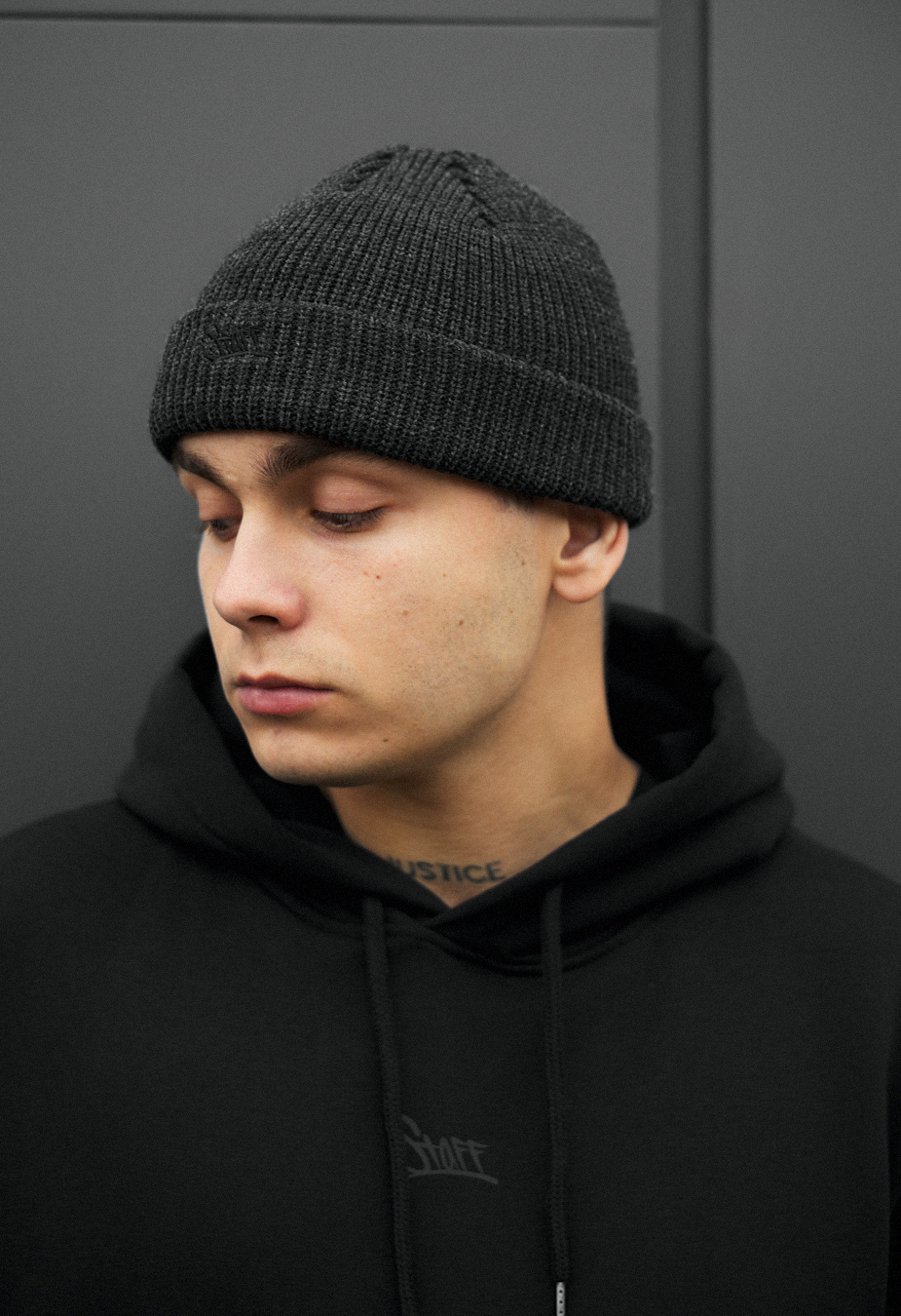 Czapka Staff graphite logo