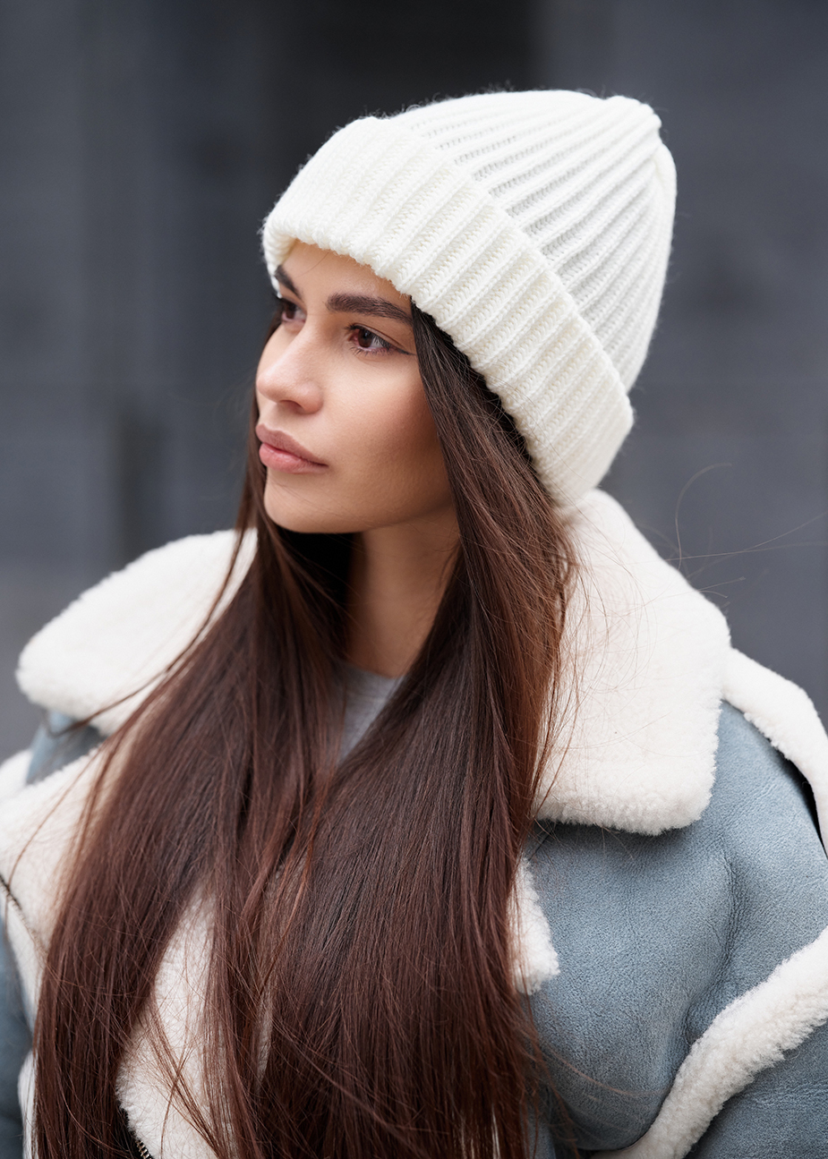 Czapka Staff 17 milk