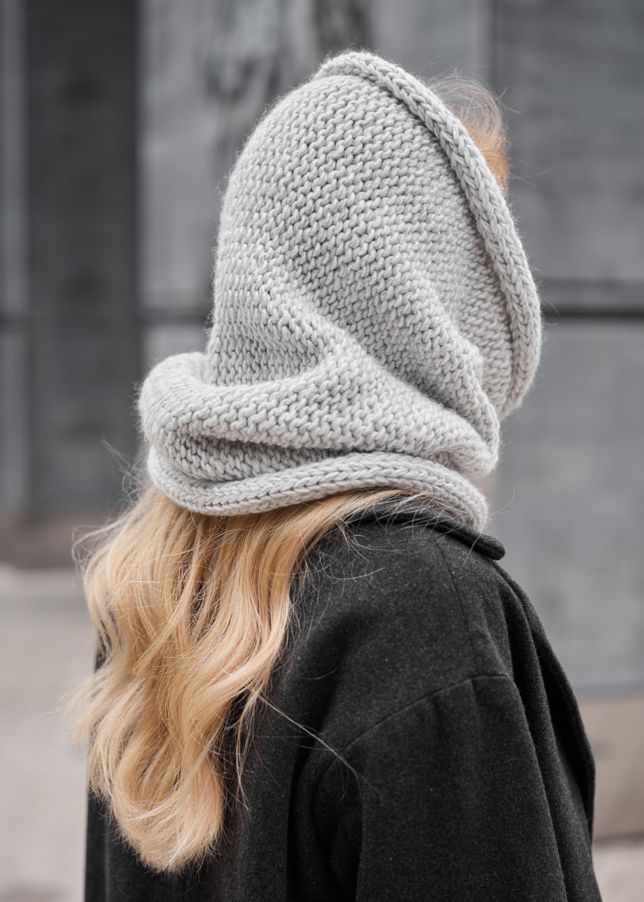 Szalik Staff 10 light gray