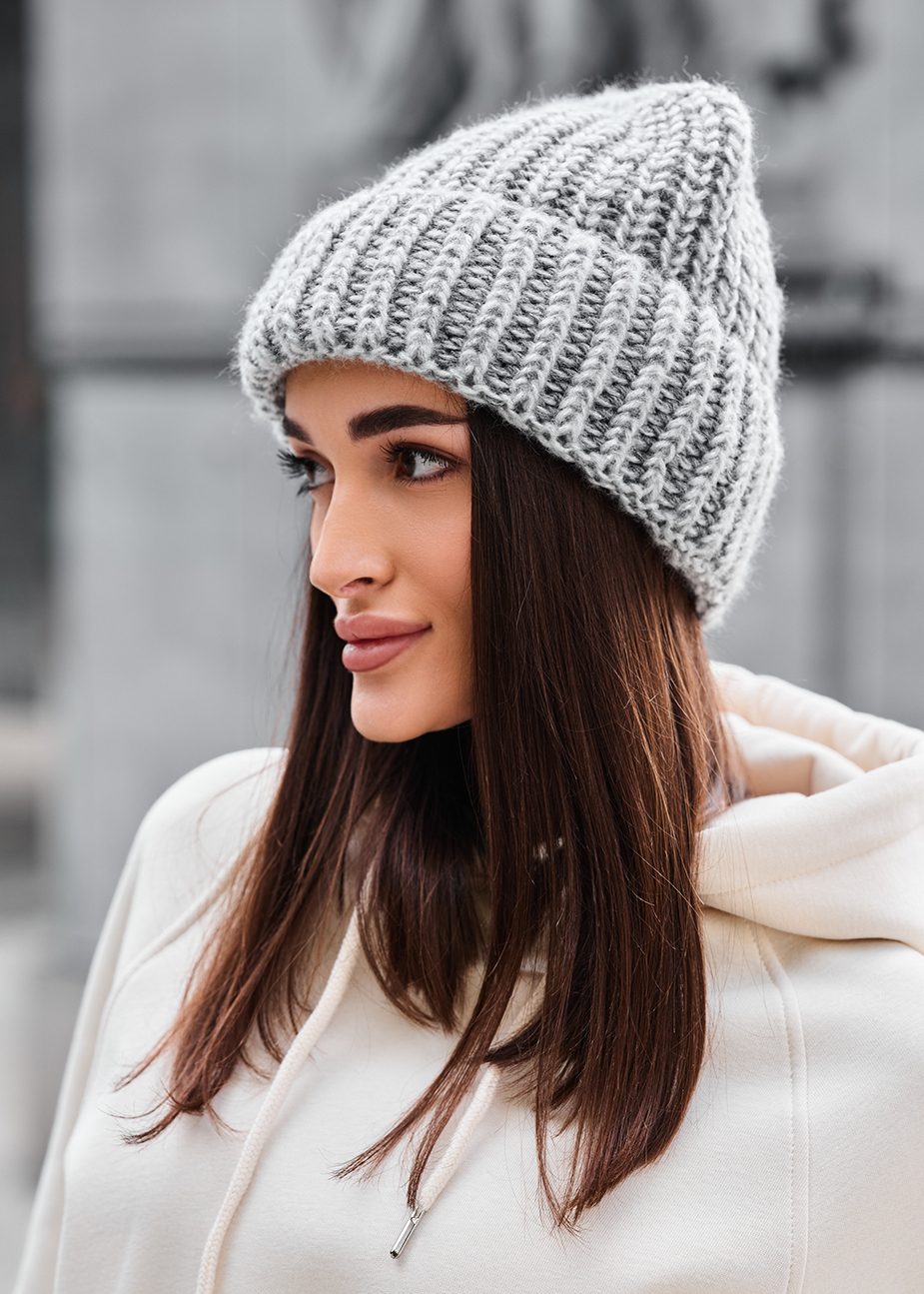 Czapka Staff 4 light gray