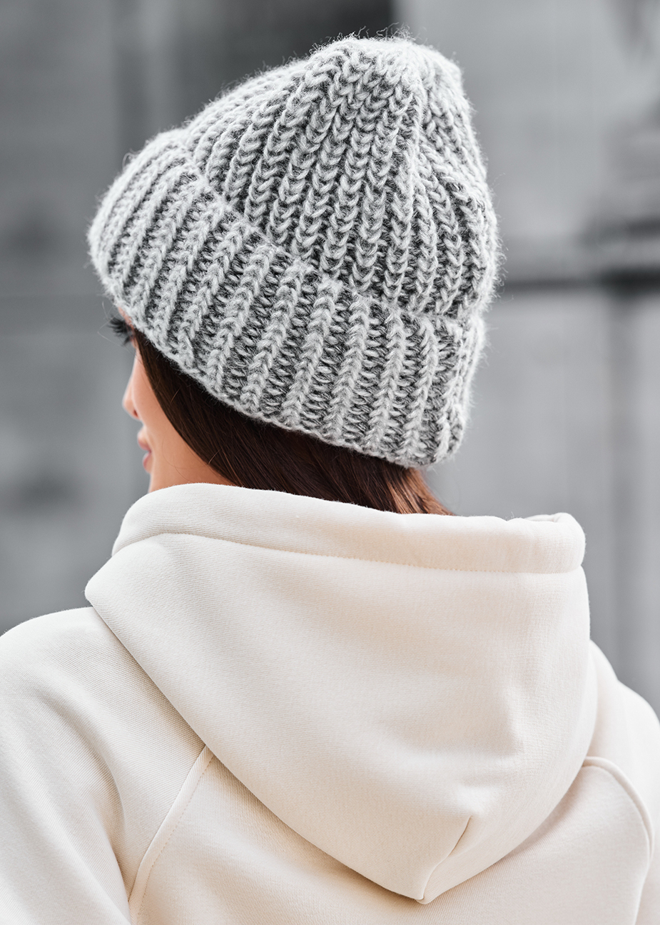Czapka Staff 4 light gray