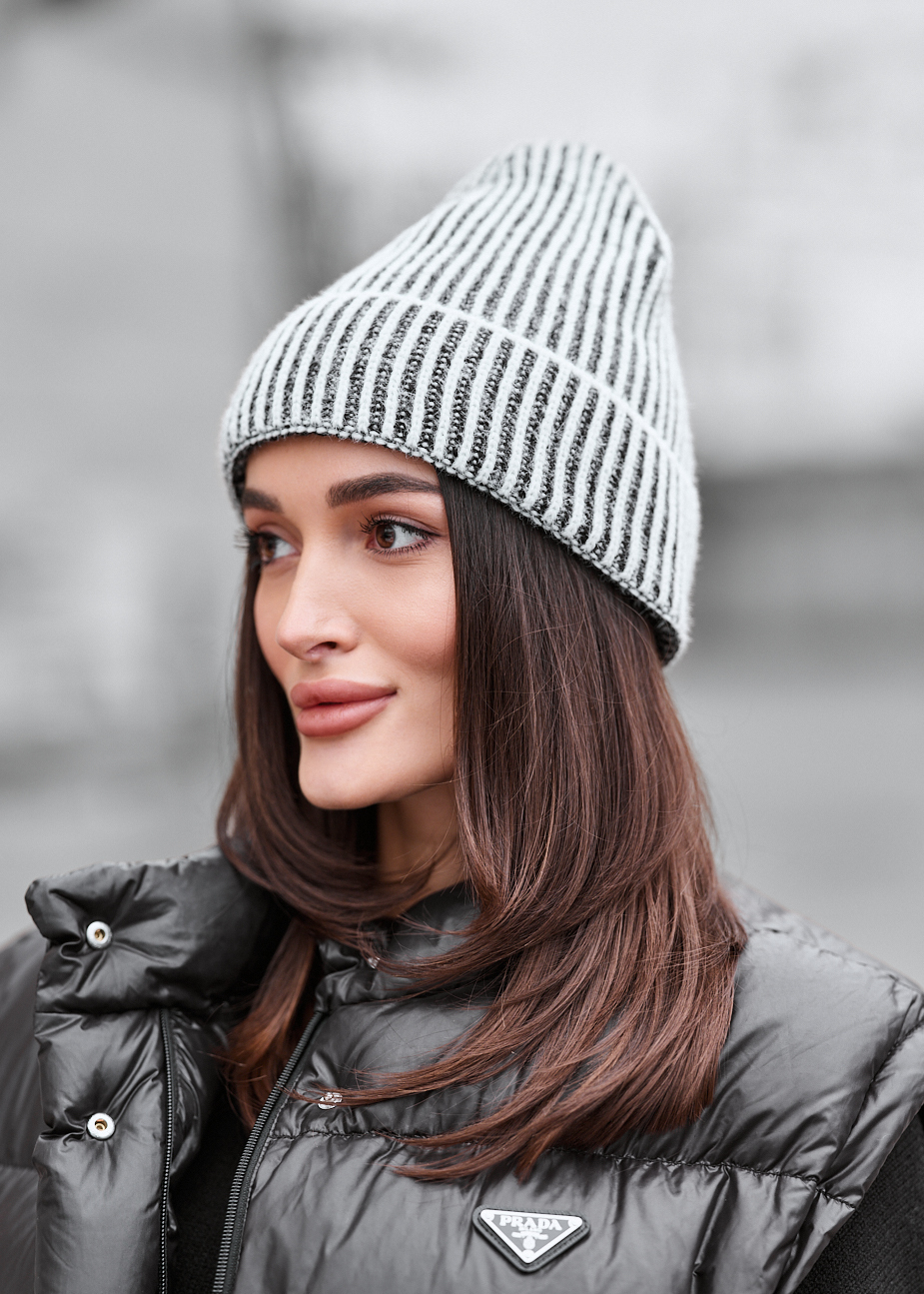 Czapka Staff 17 white & black