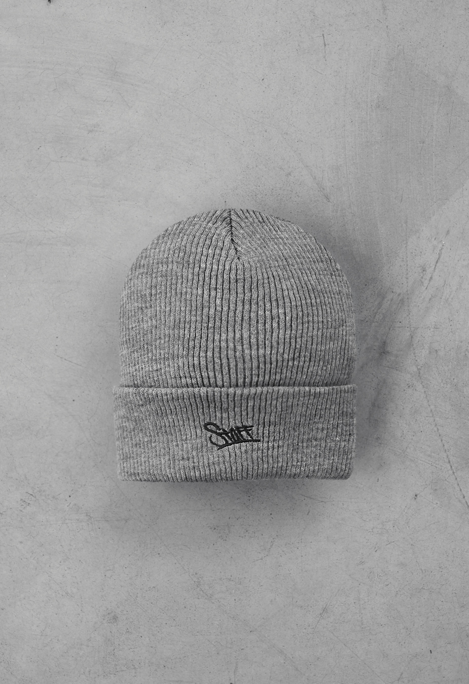 Czapka Staff 6 gray logo