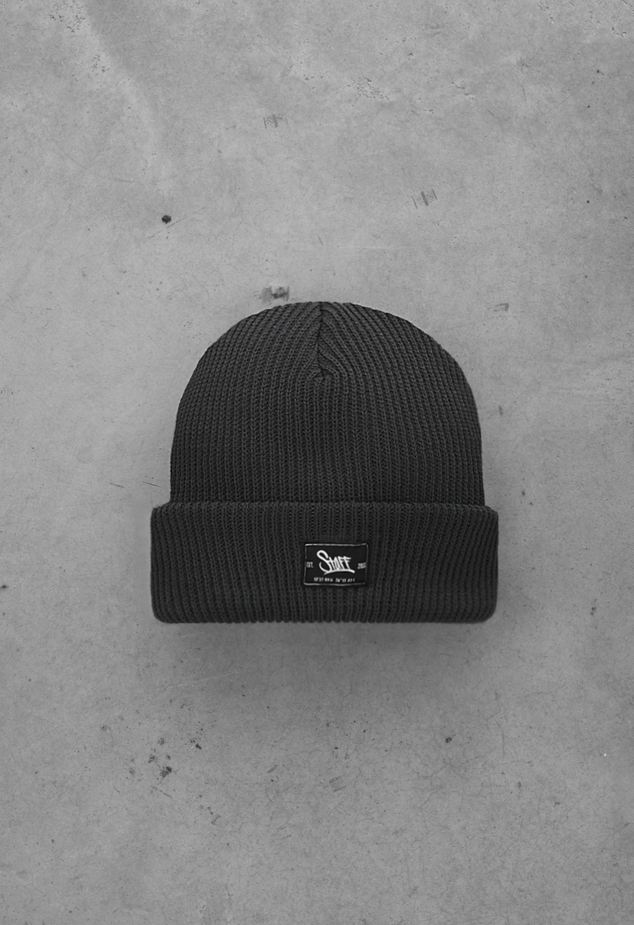 Czapka Staff 12 dark gray logo basic