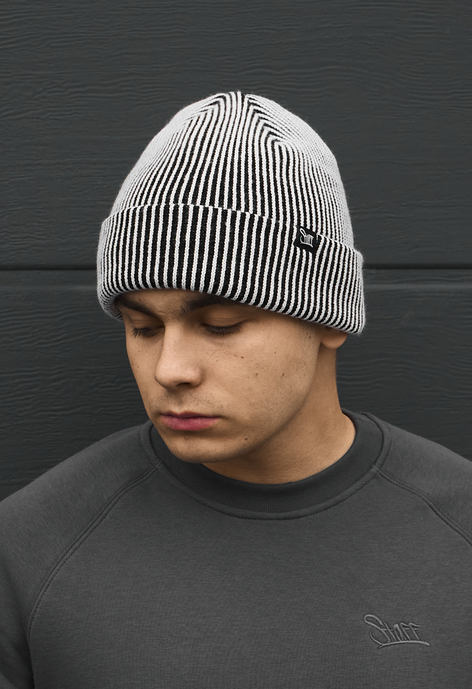 Czapka Staff white & black stripes