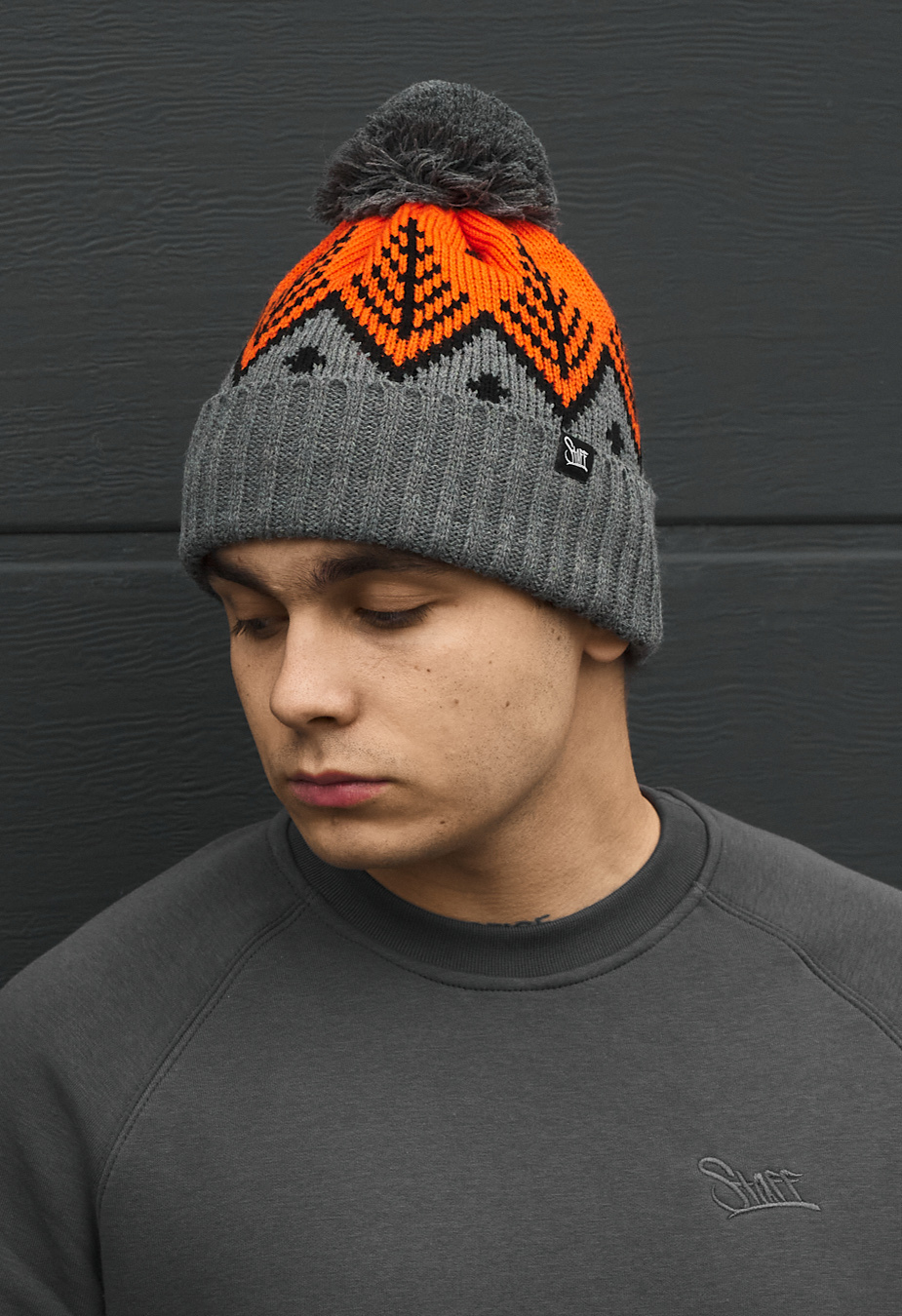 Czapka Staff orange & gray pattern pompon