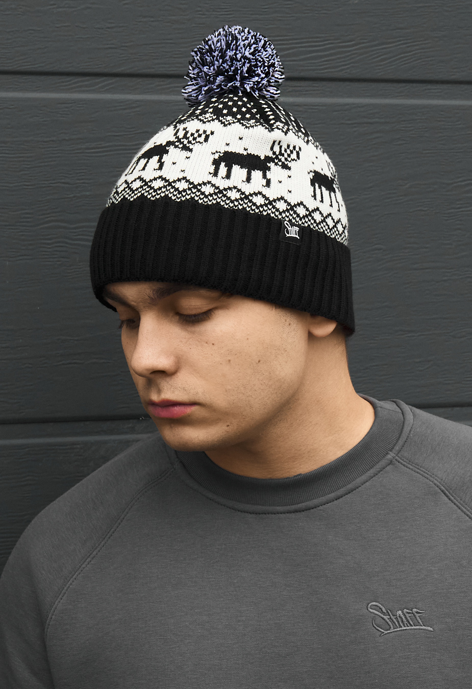 Czapka Staff white & black pattern pompon