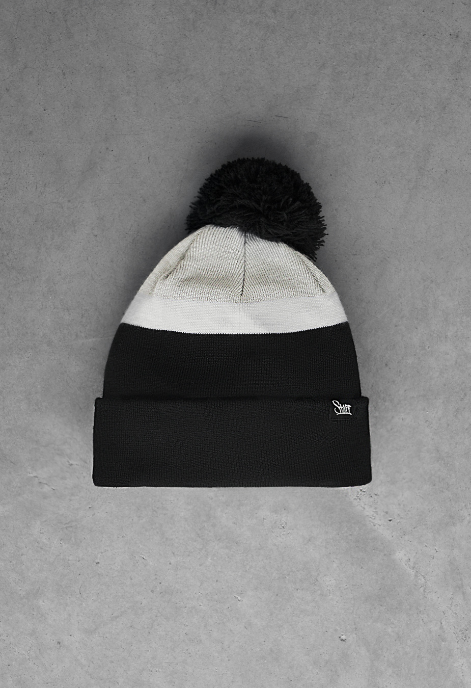 Czapka Staff black & white & gray pompon