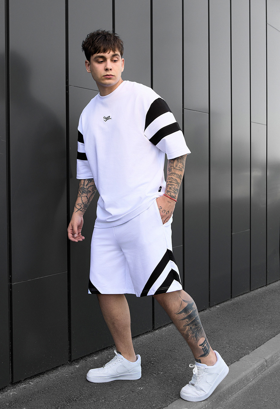 Komplet koszulka + spodenki Staff ran white & black oversize