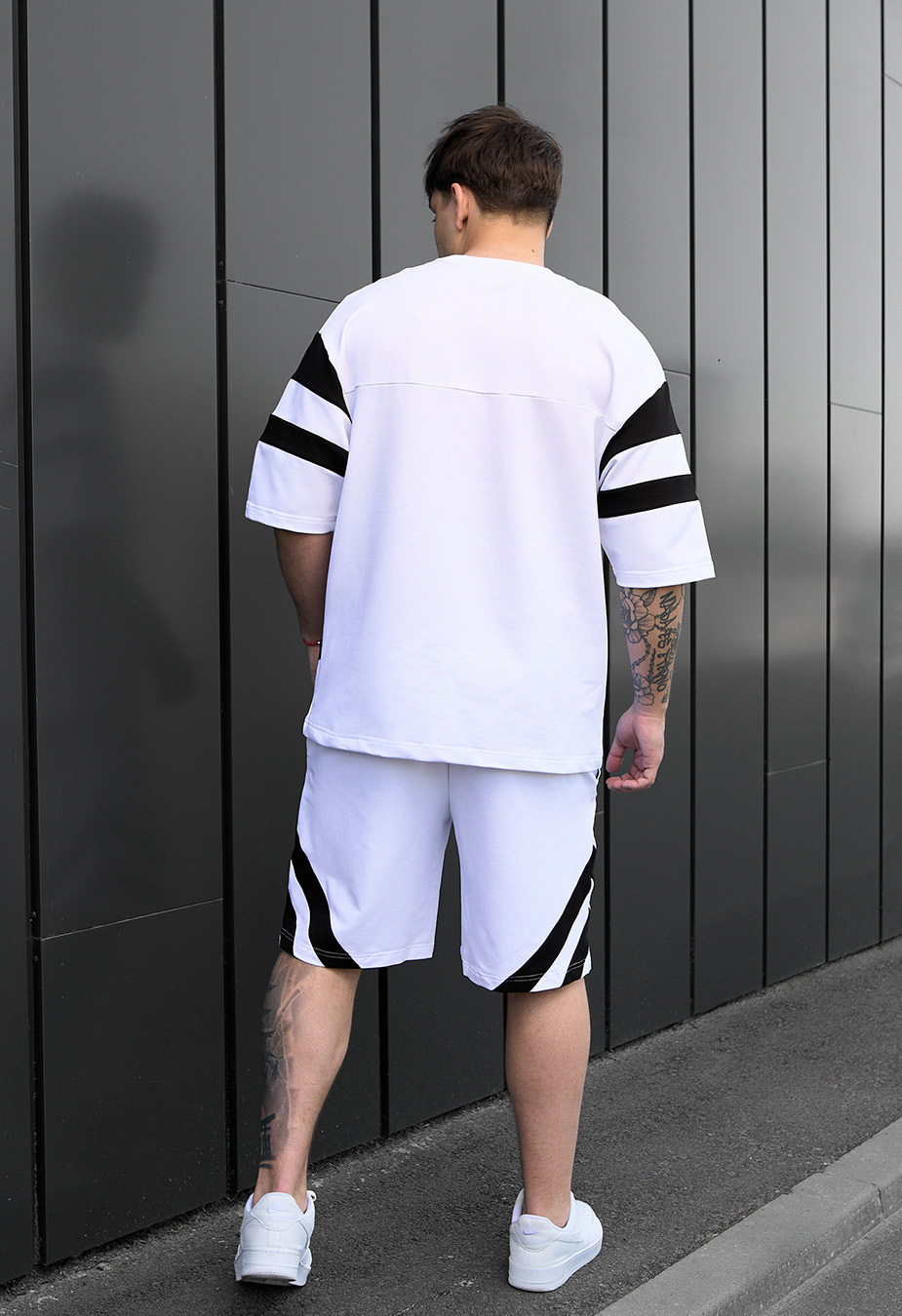 Komplet koszulka + spodenki Staff ran white & black oversize
