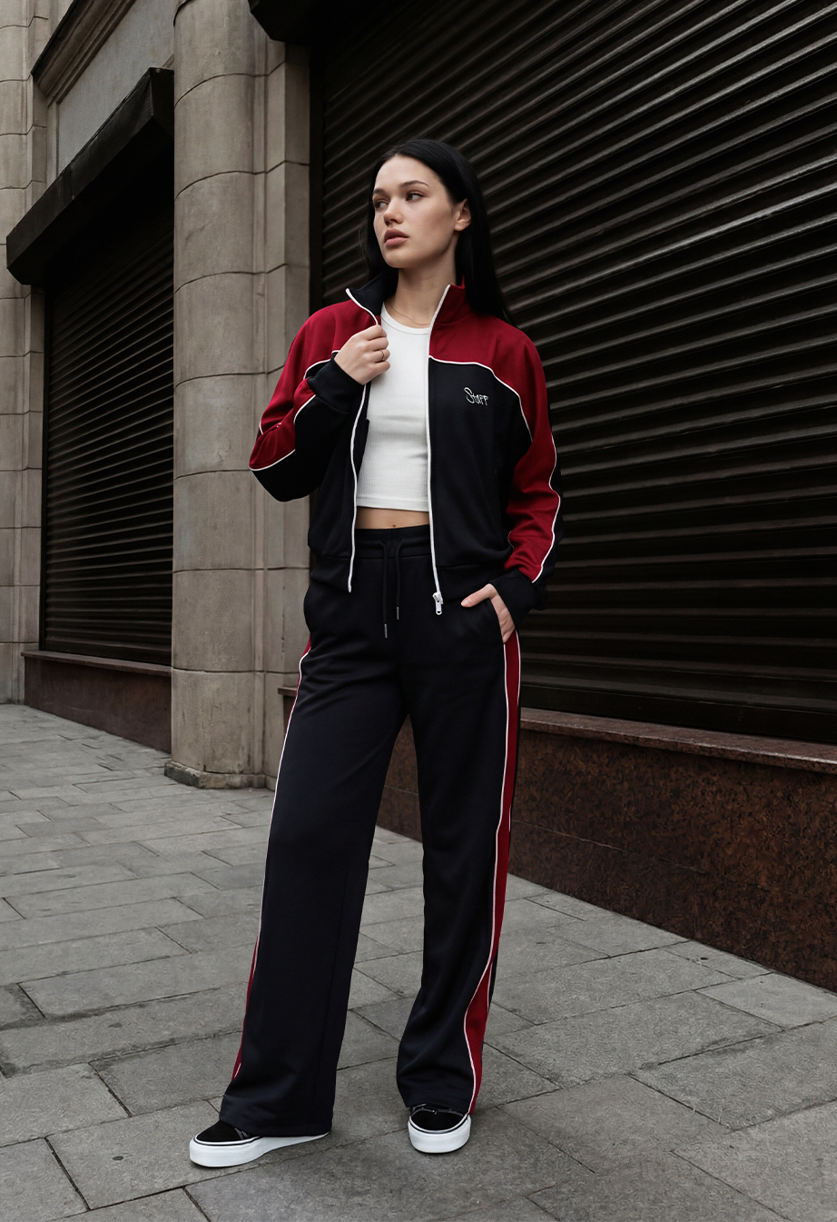 Dres Staff st zip red & black